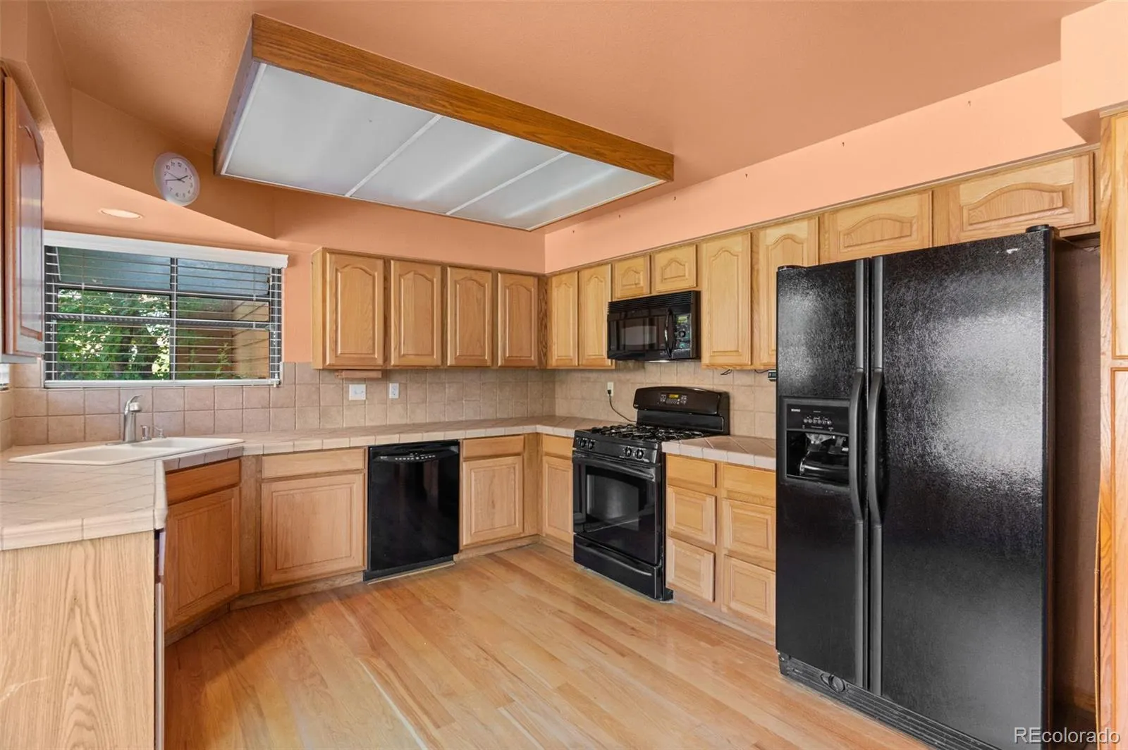 04102026152900 1600 17