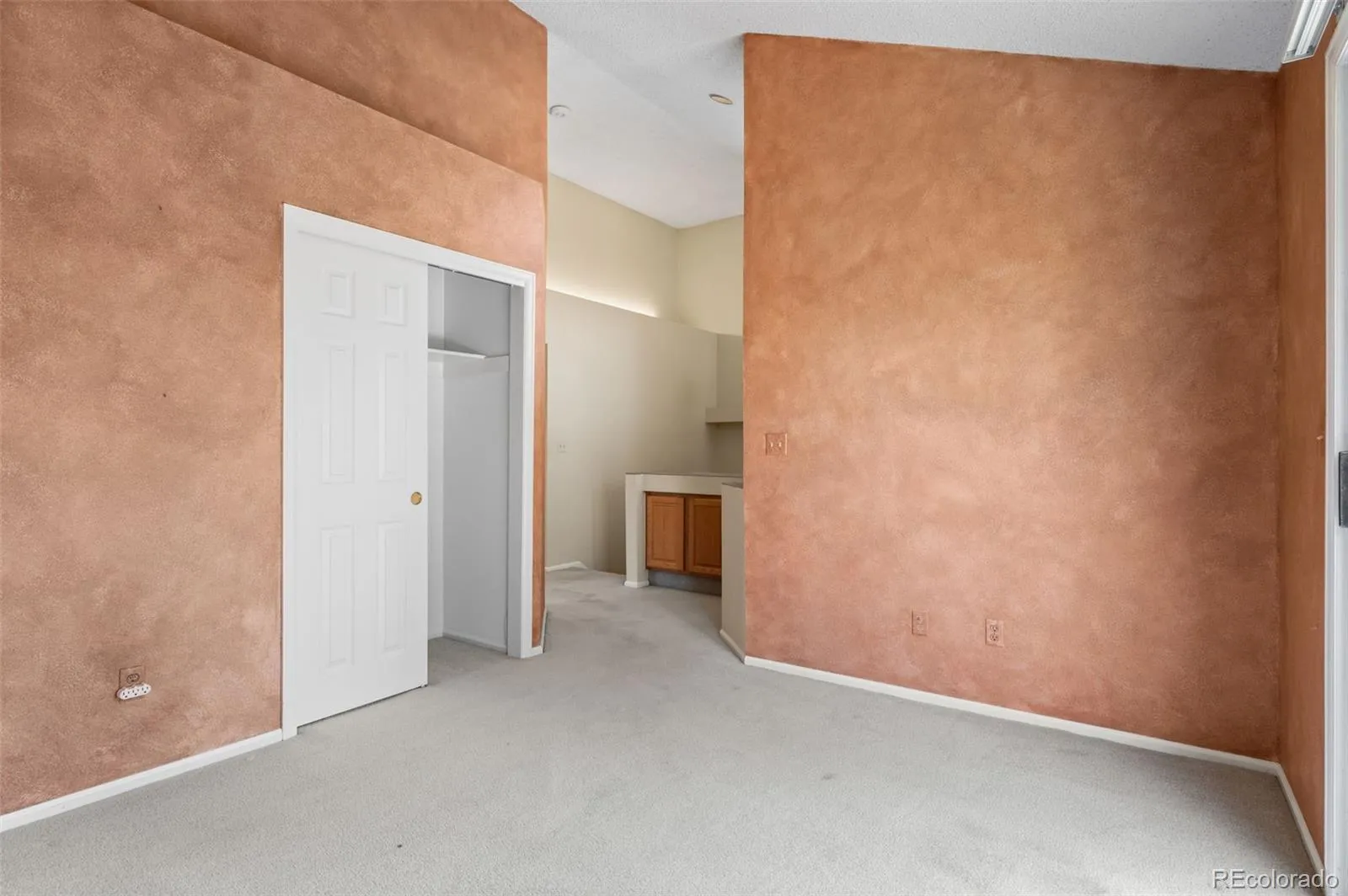 04102026152900 1600 21