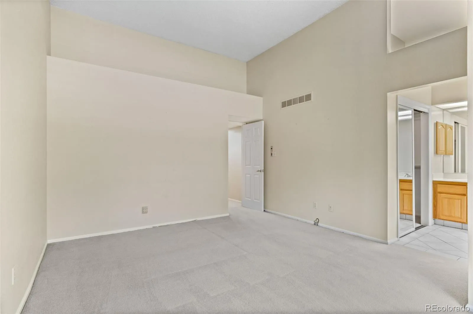 04102026152900 1600 25