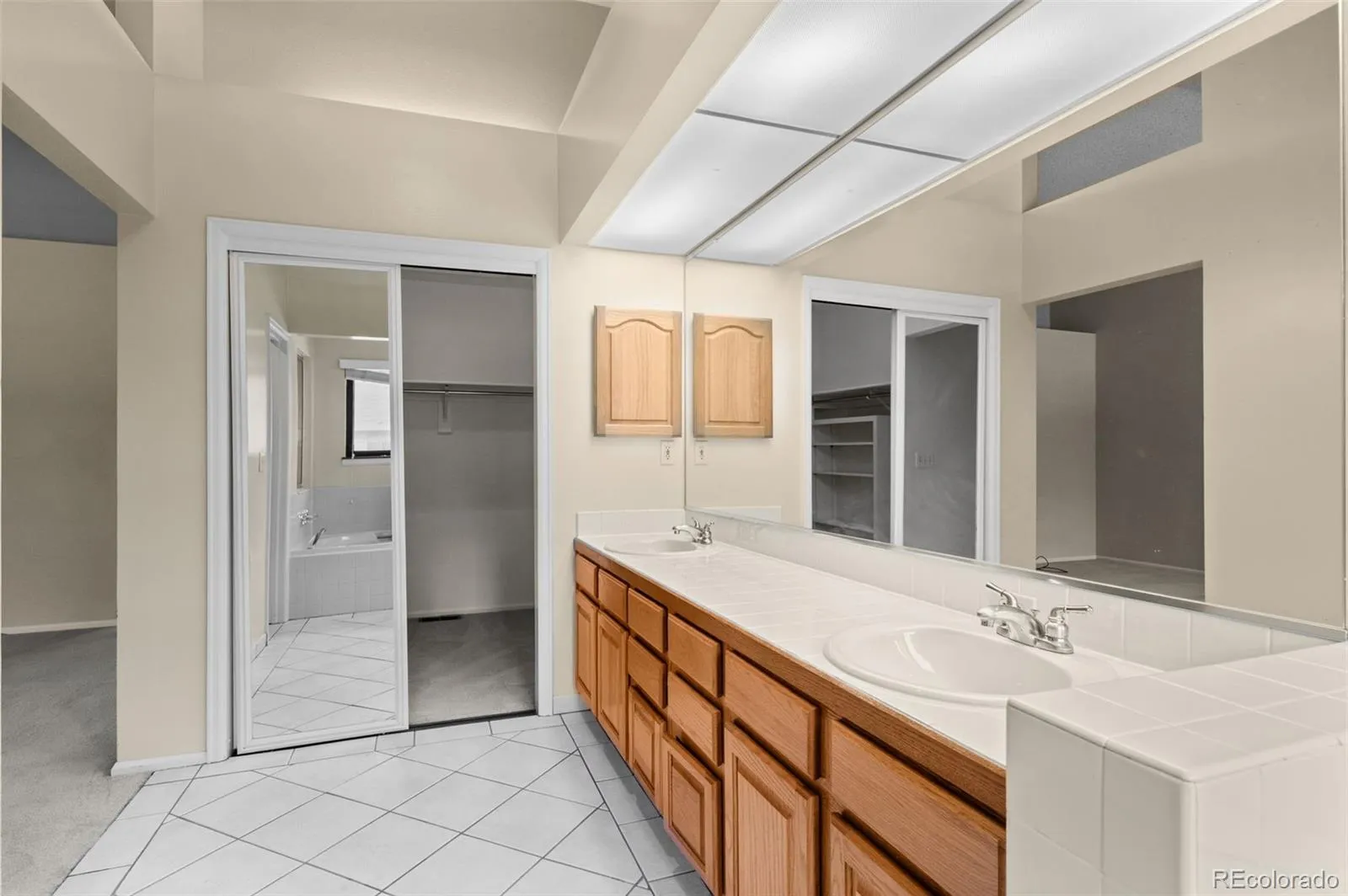 04102026152900 1600 28