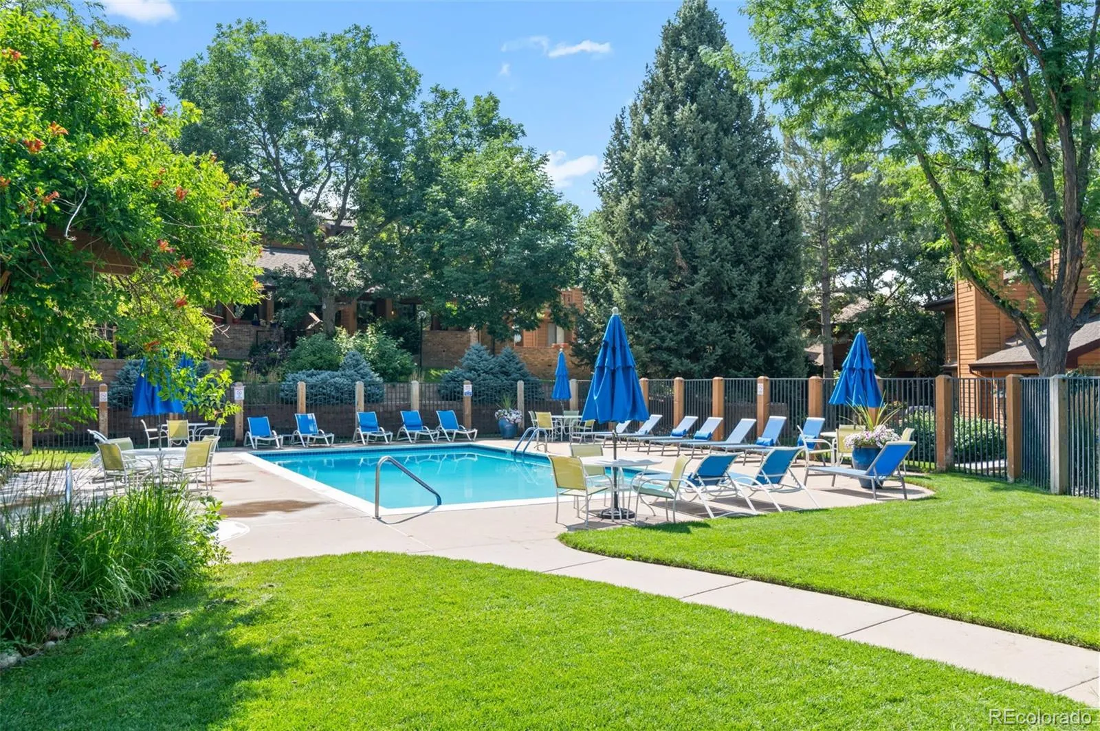 04102026152900 1600 38