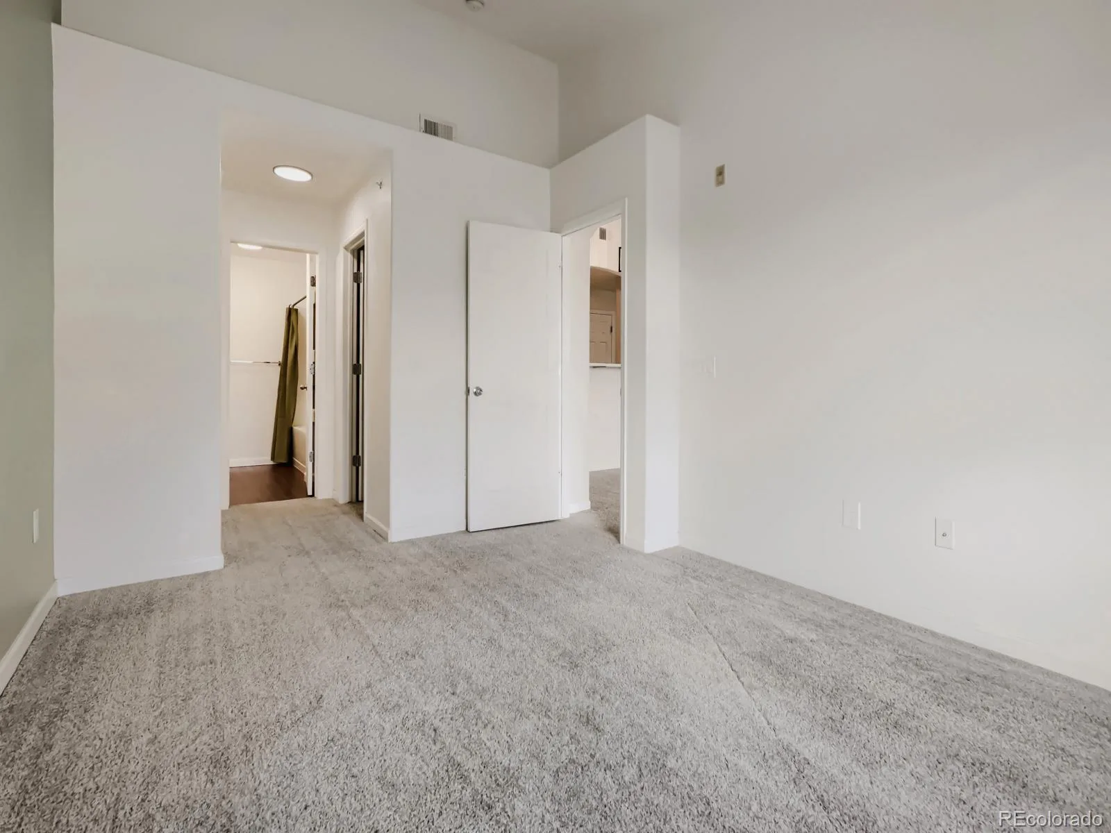 5255 Memphis Street #1222 #12 Denver CO 80239 | MLS #REC9840860 06102026193541 1600 7