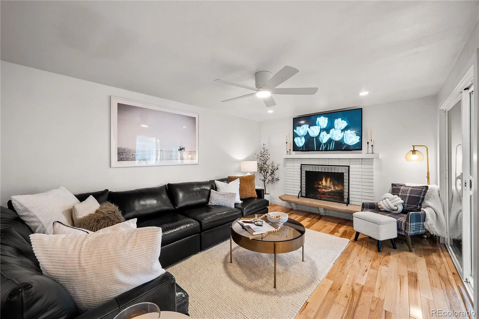 04122026080115 1600 12