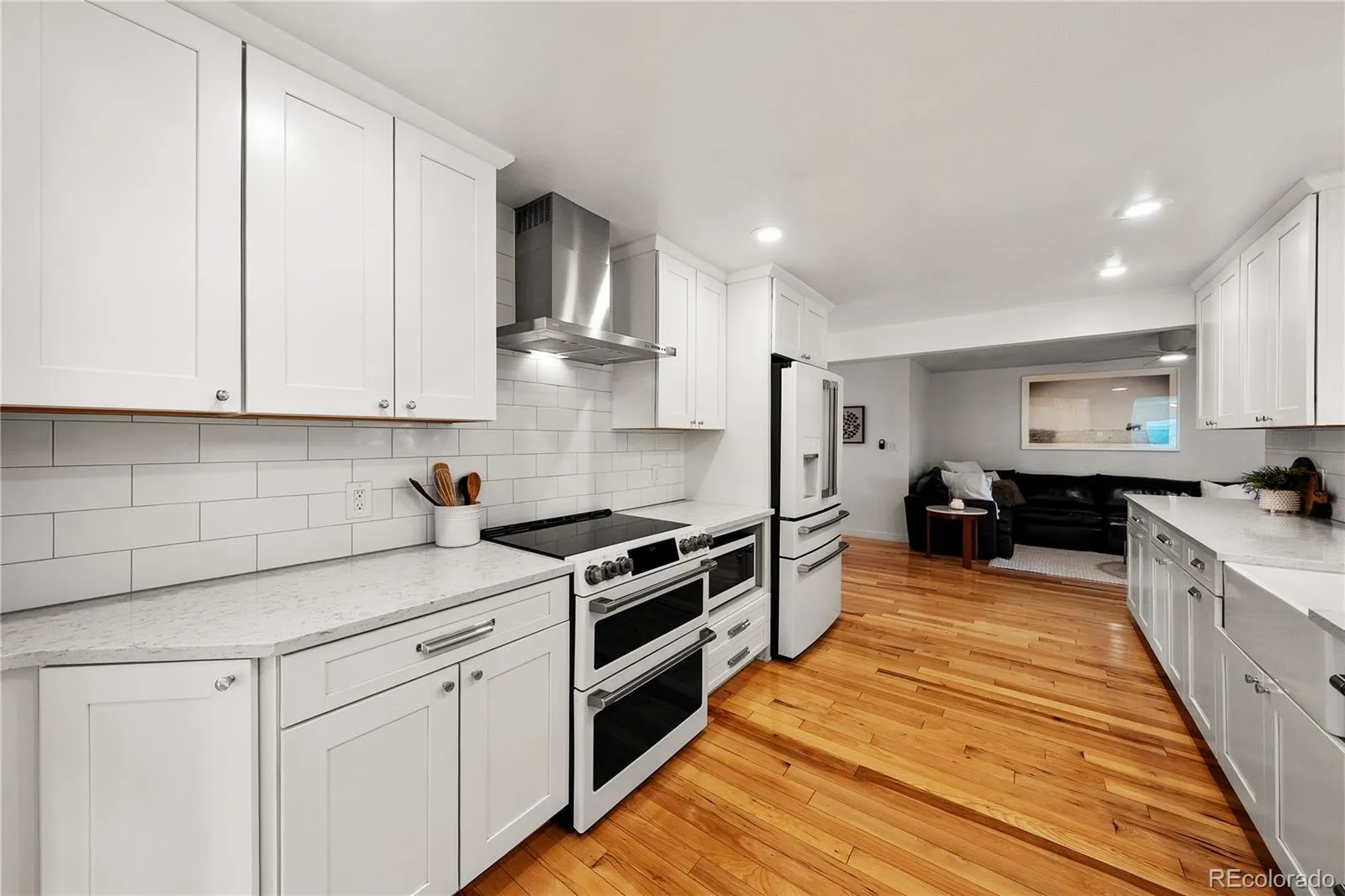 04122026080115 1600 18