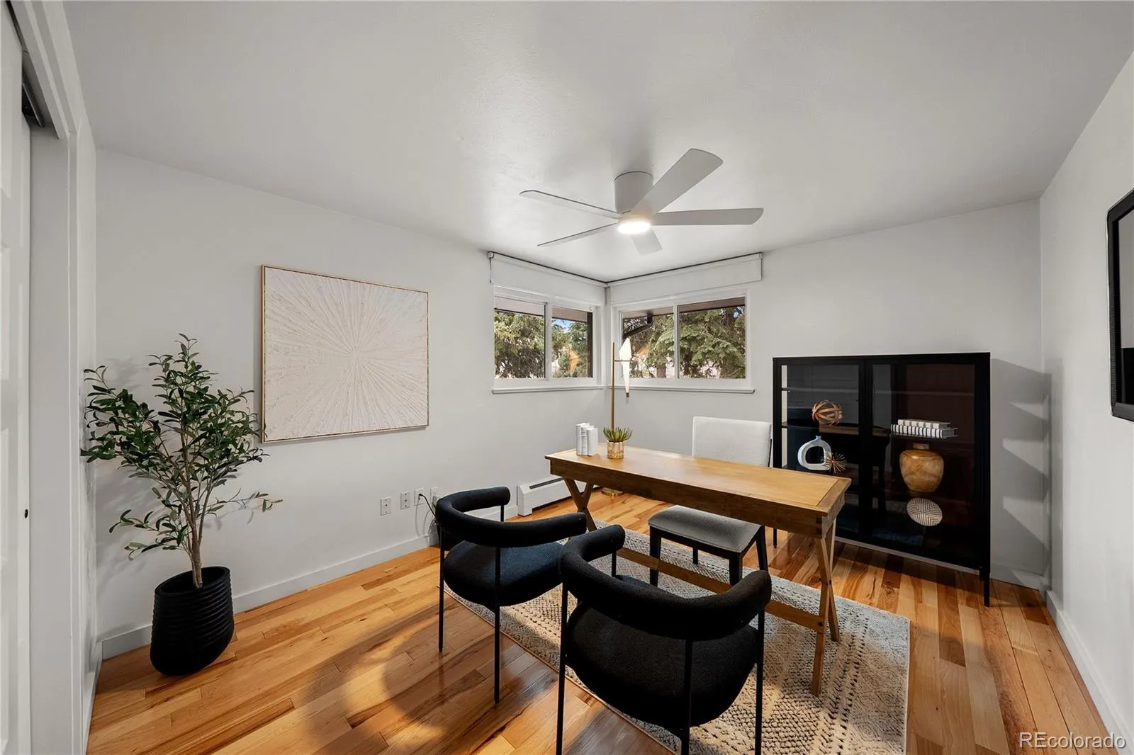 04122026080115 1600 20