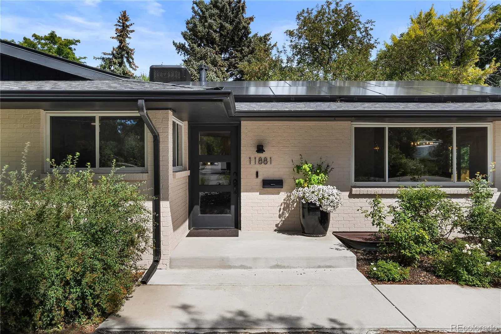 04122026080115 1600 39