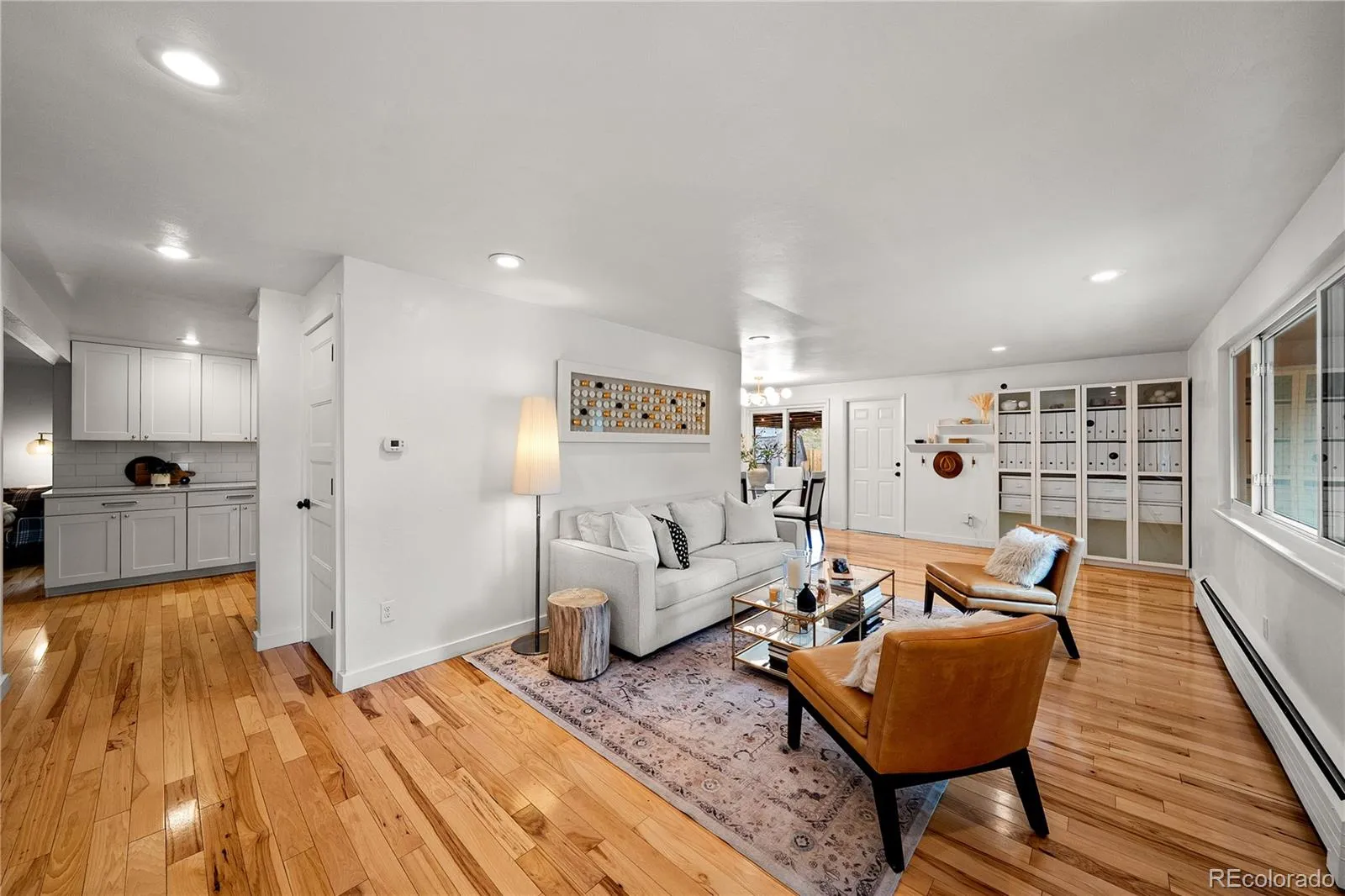 04122026080115 1600 6