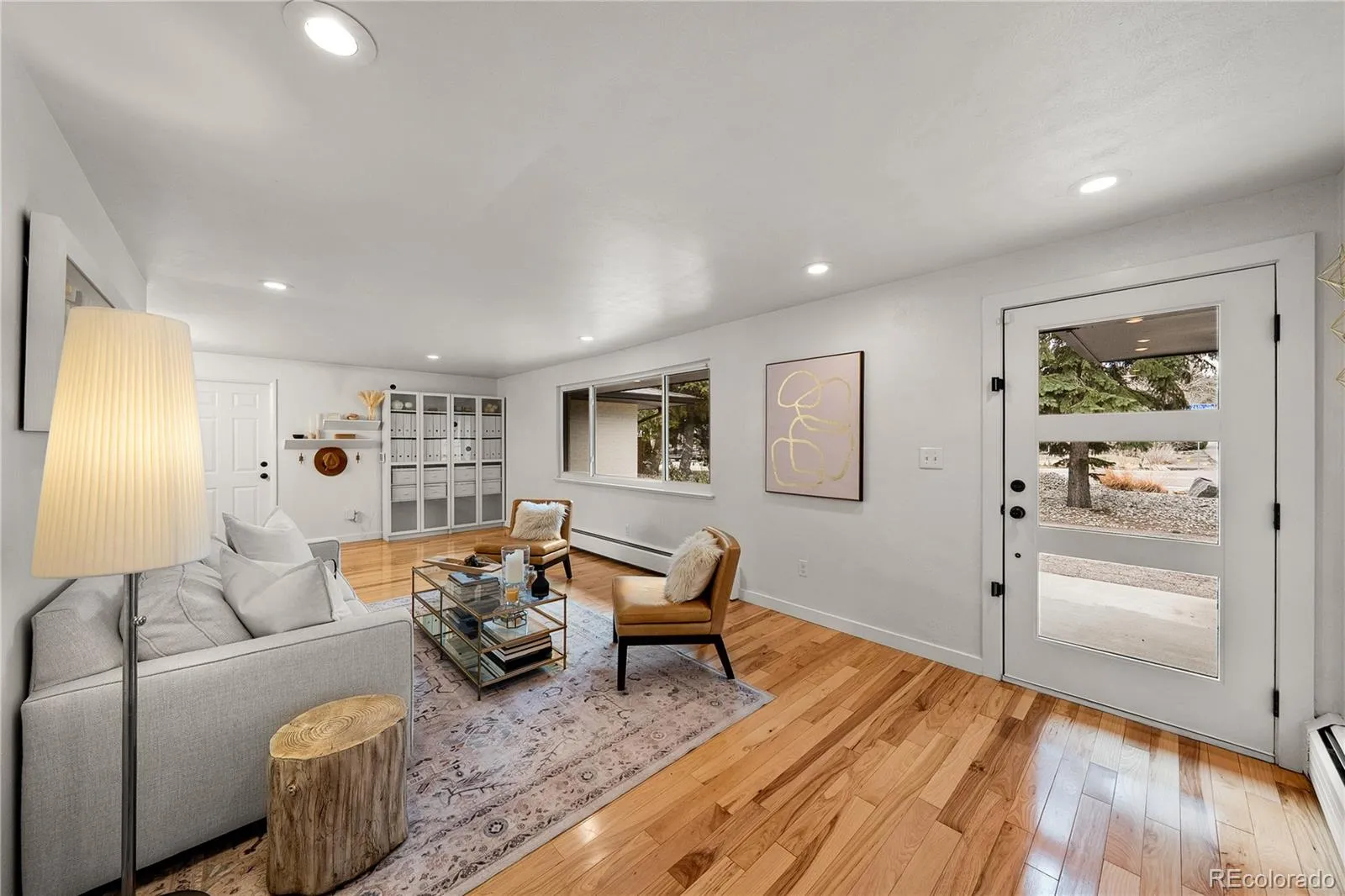 04122026080115 1600 8