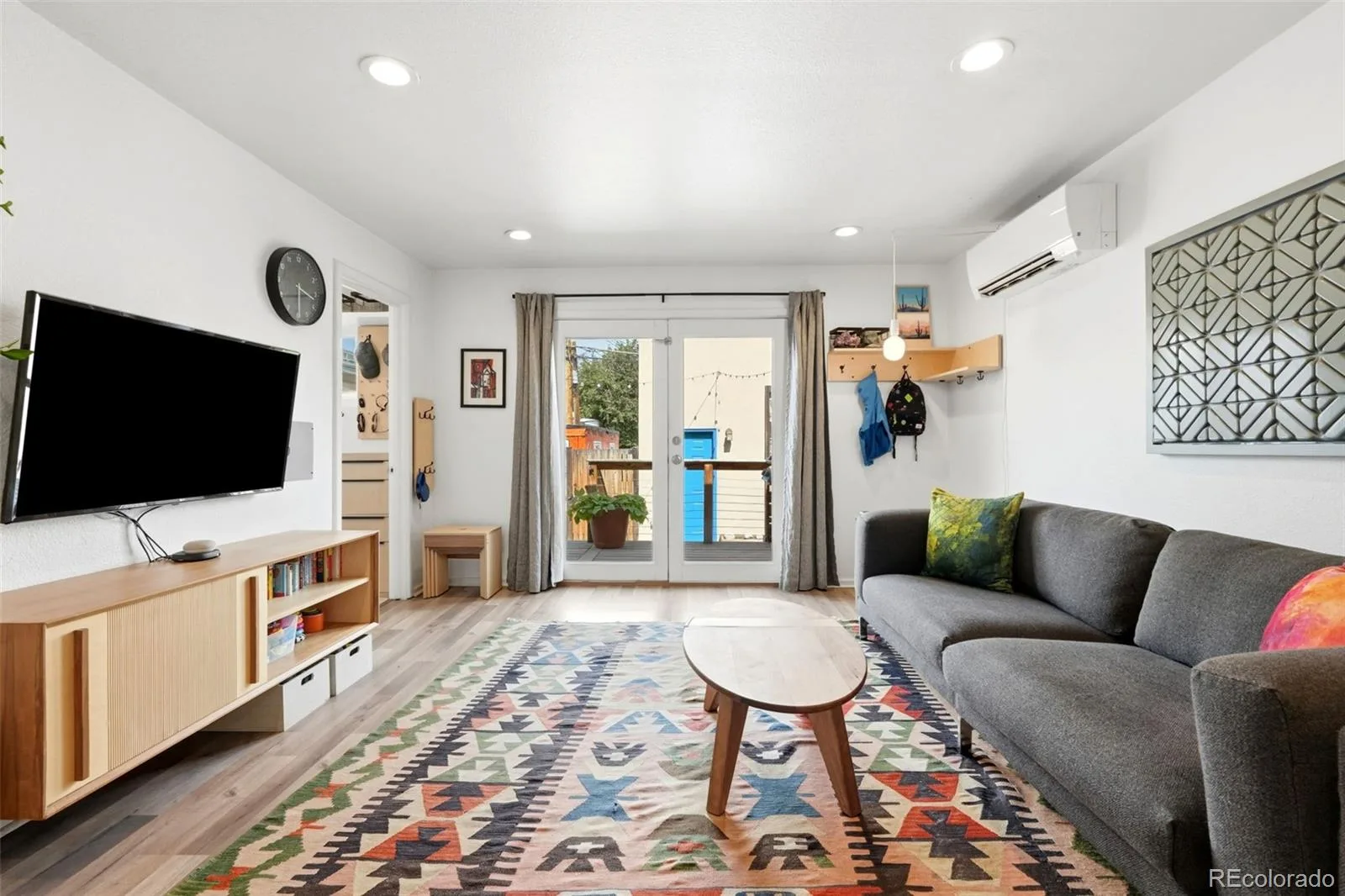 814 Fox Street Denver CO 80204 | MLS #REC9842688 08252026145425 1600 28