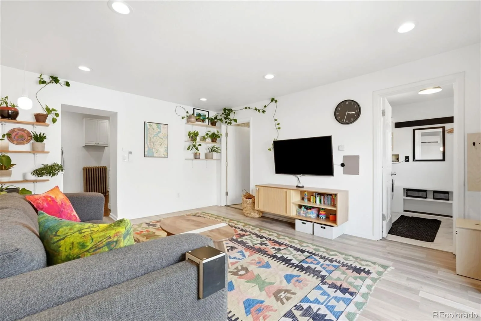 814 Fox Street Denver CO 80204 | MLS #REC9842688 08252026145425 1600 29
