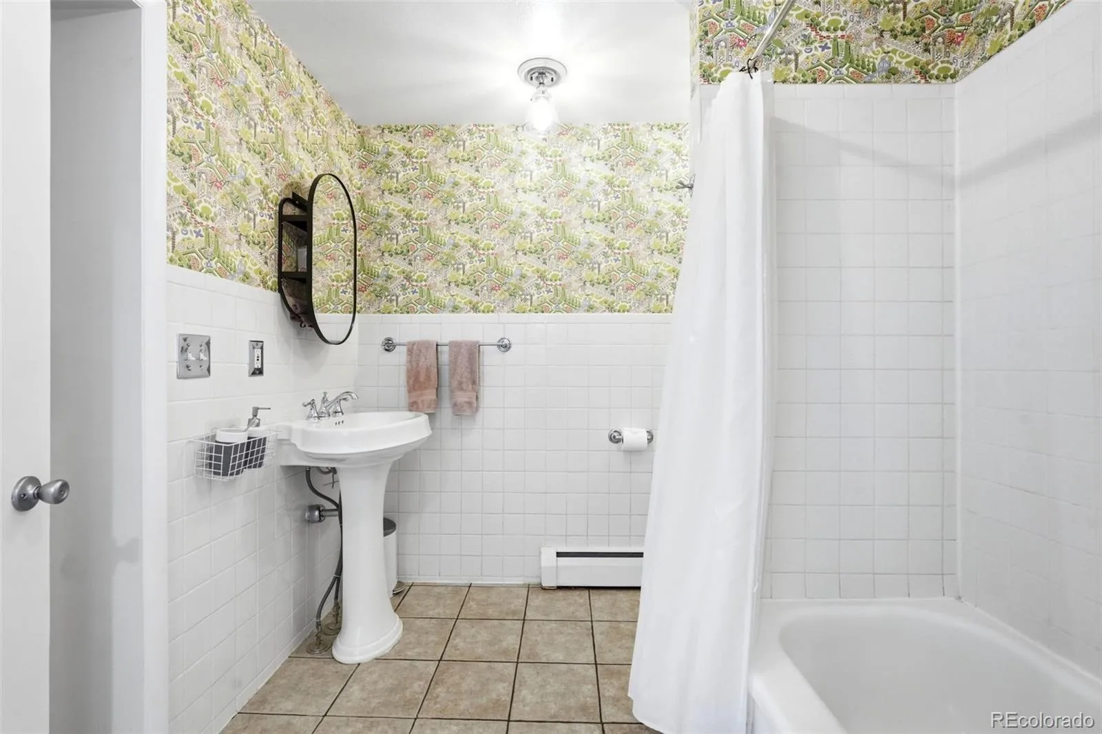 814 Fox Street Denver CO 80204 | MLS #REC9842688 08252026145425 1600 32