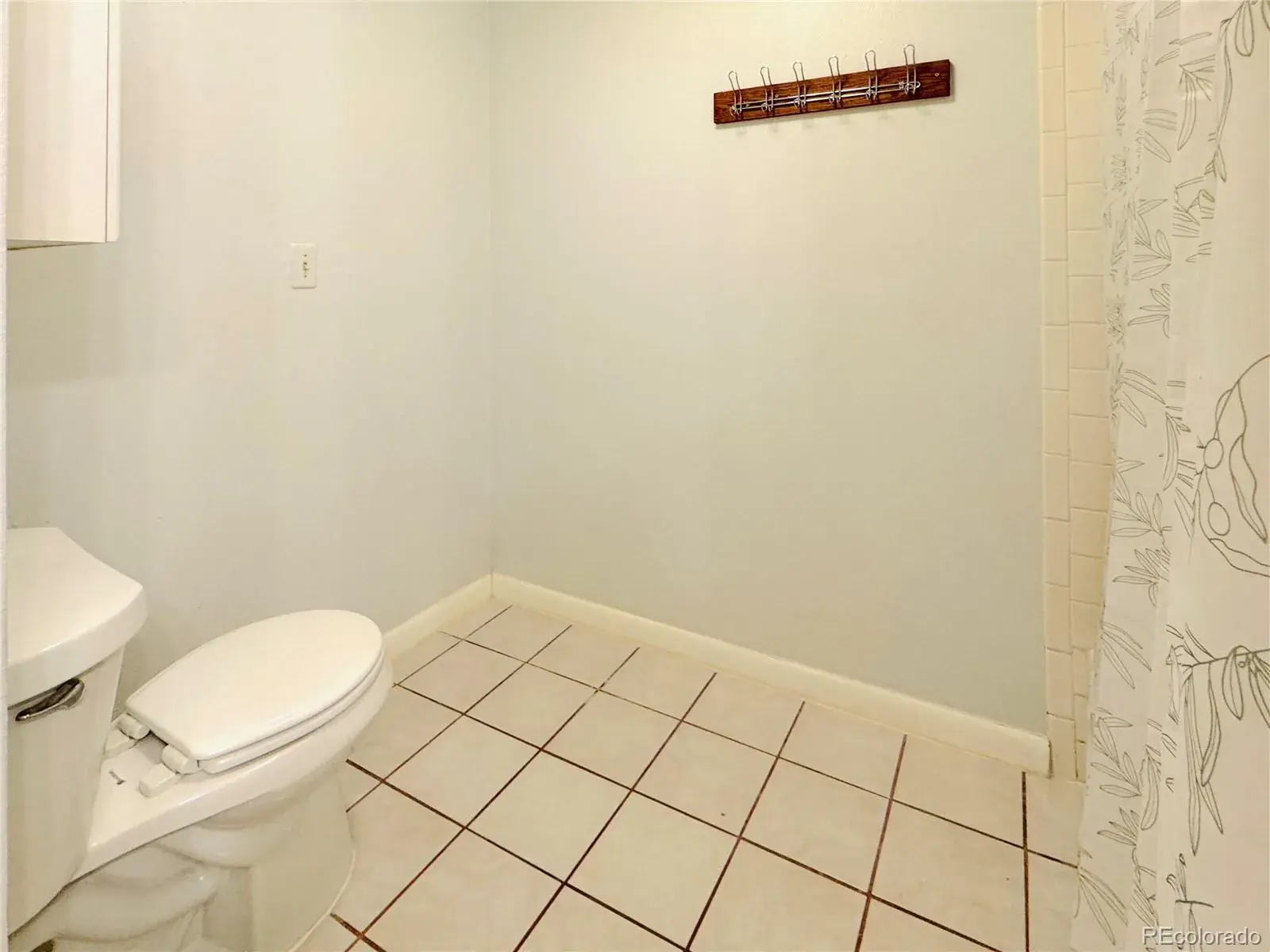 10211 Ura Lane #3-303 Thornton CO 80260 MLS #REC9843054 01272026235244 1600 8