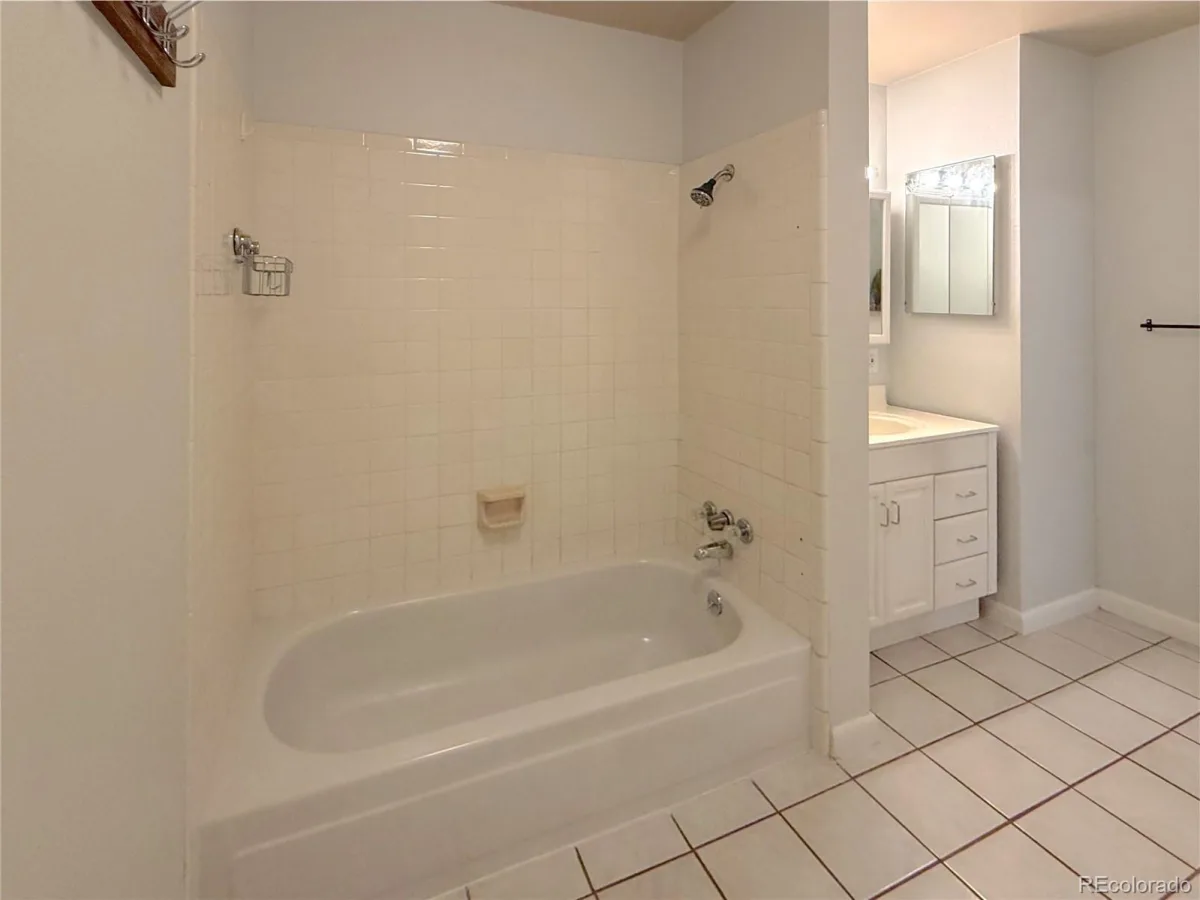 10211 Ura Lane #3-303 Thornton CO 80260 | MLS #REC9843054 07232026032354 1200 23