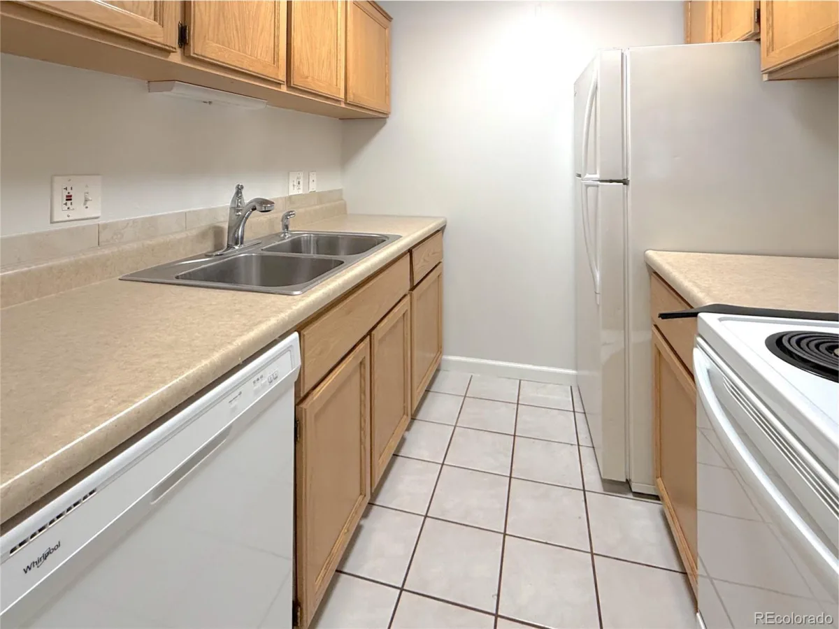 10211 Ura Lane #3-303 Thornton CO 80260 | MLS #REC9843054 07232026032354 1200 4