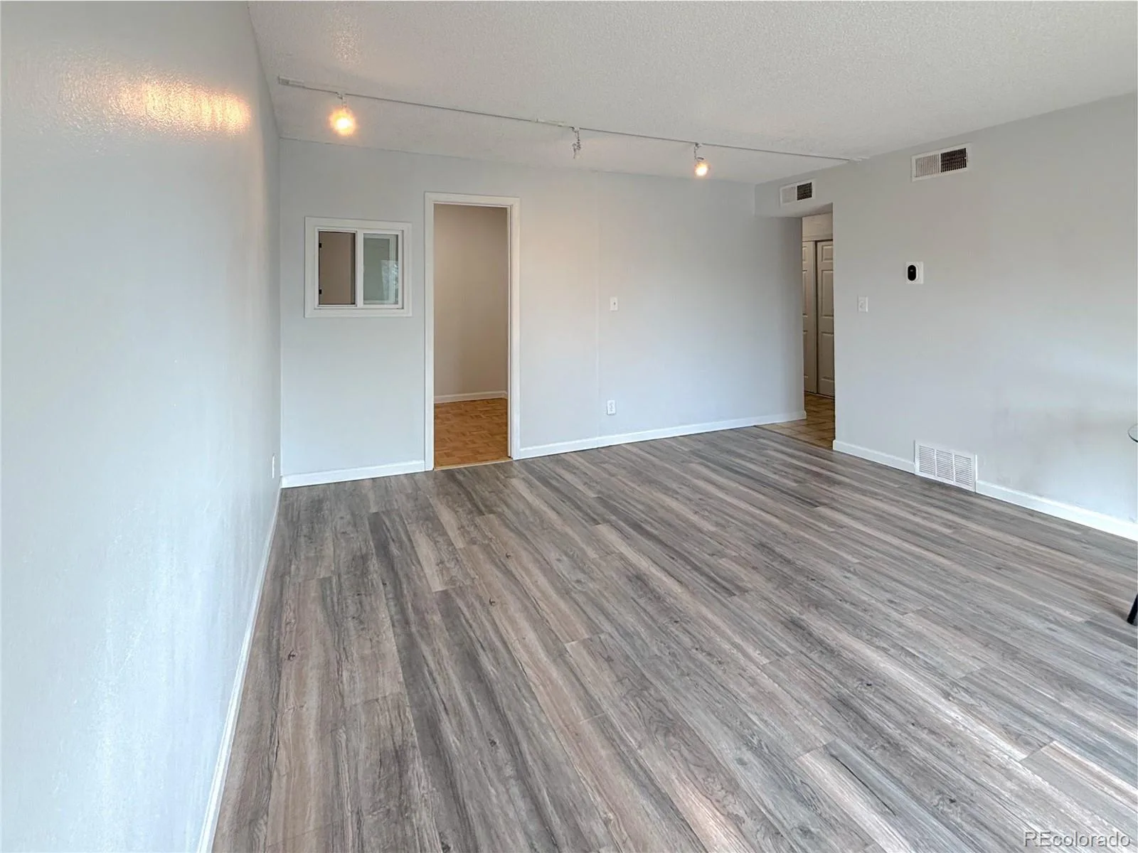10211 Ura Lane #3-303 Thornton CO 80260 | MLS #REC9843054 07232026032354 1600 7