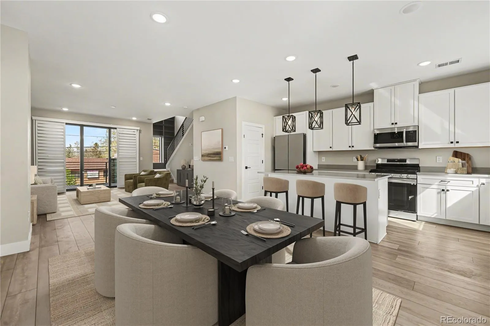 04112026172236 1600 1