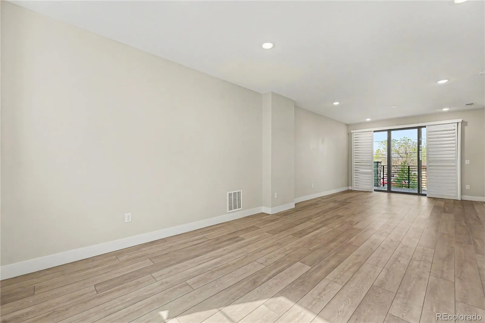 04112026172236 1600 10