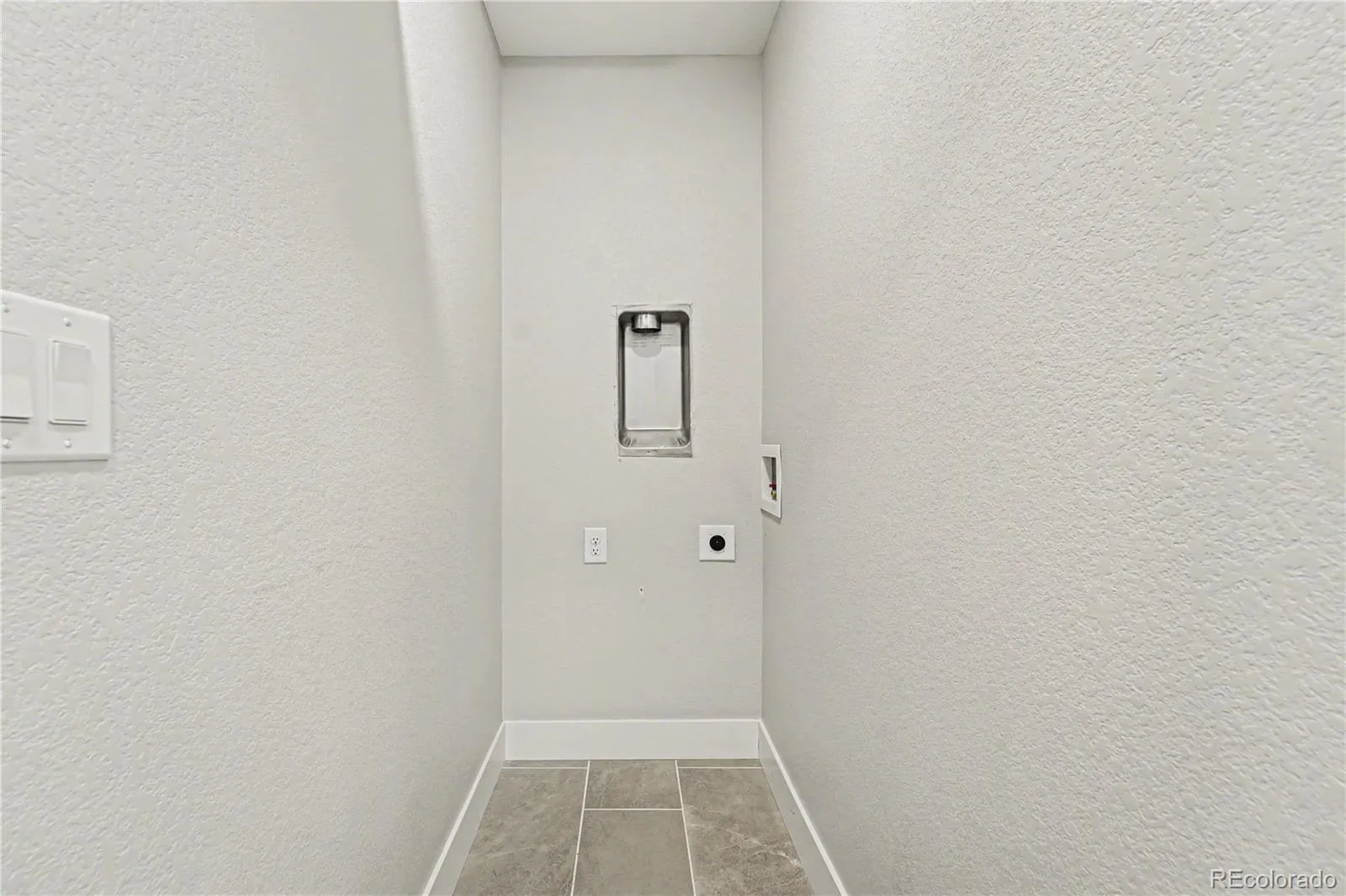 04112026172236 1600 24