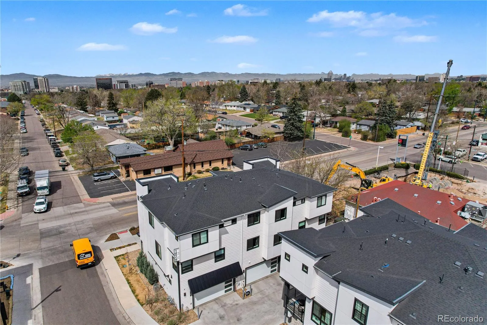 04112026172236 1600 33