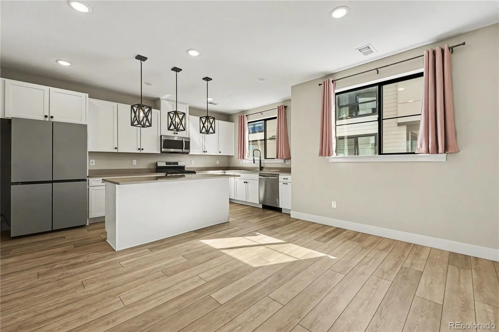 04112026172236 1600 6