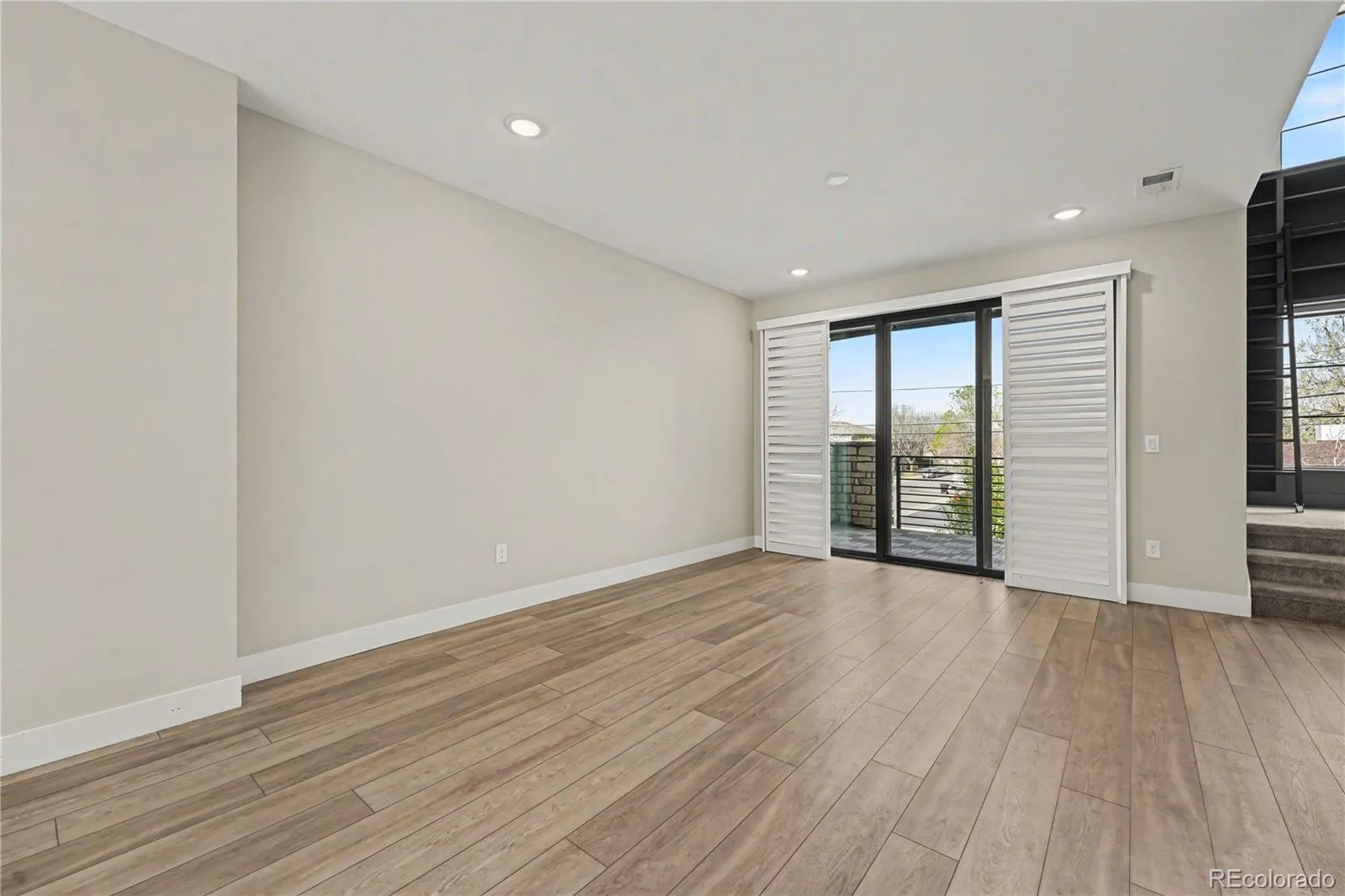 04112026172236 1600 9