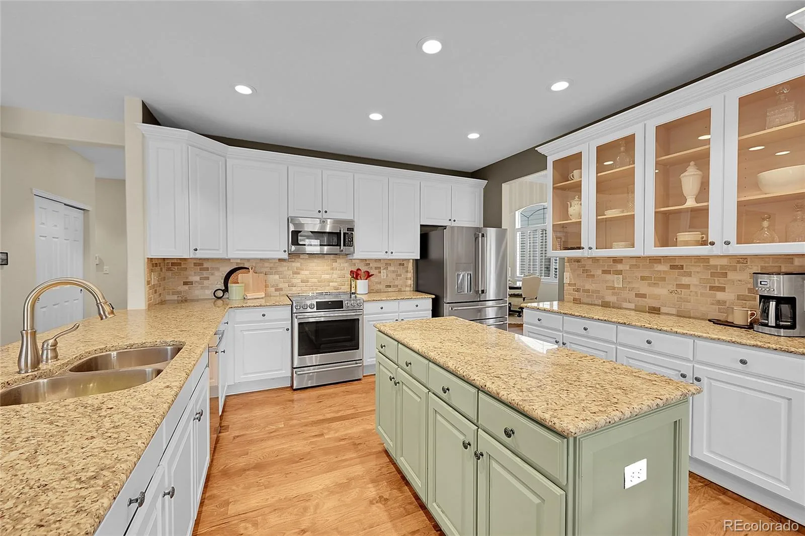 9424 S Hackberry Lane Highlands Ranch CO 80129 | MLS #REC9844353 08172026190616 1600 13