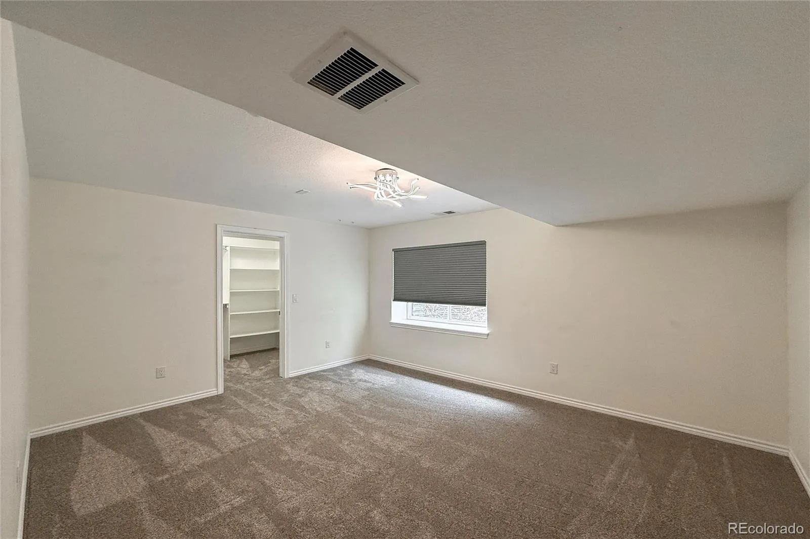 1432 Turin Drive Longmont CO 80503 MLS #REC9846968 05122026231800 1600 39