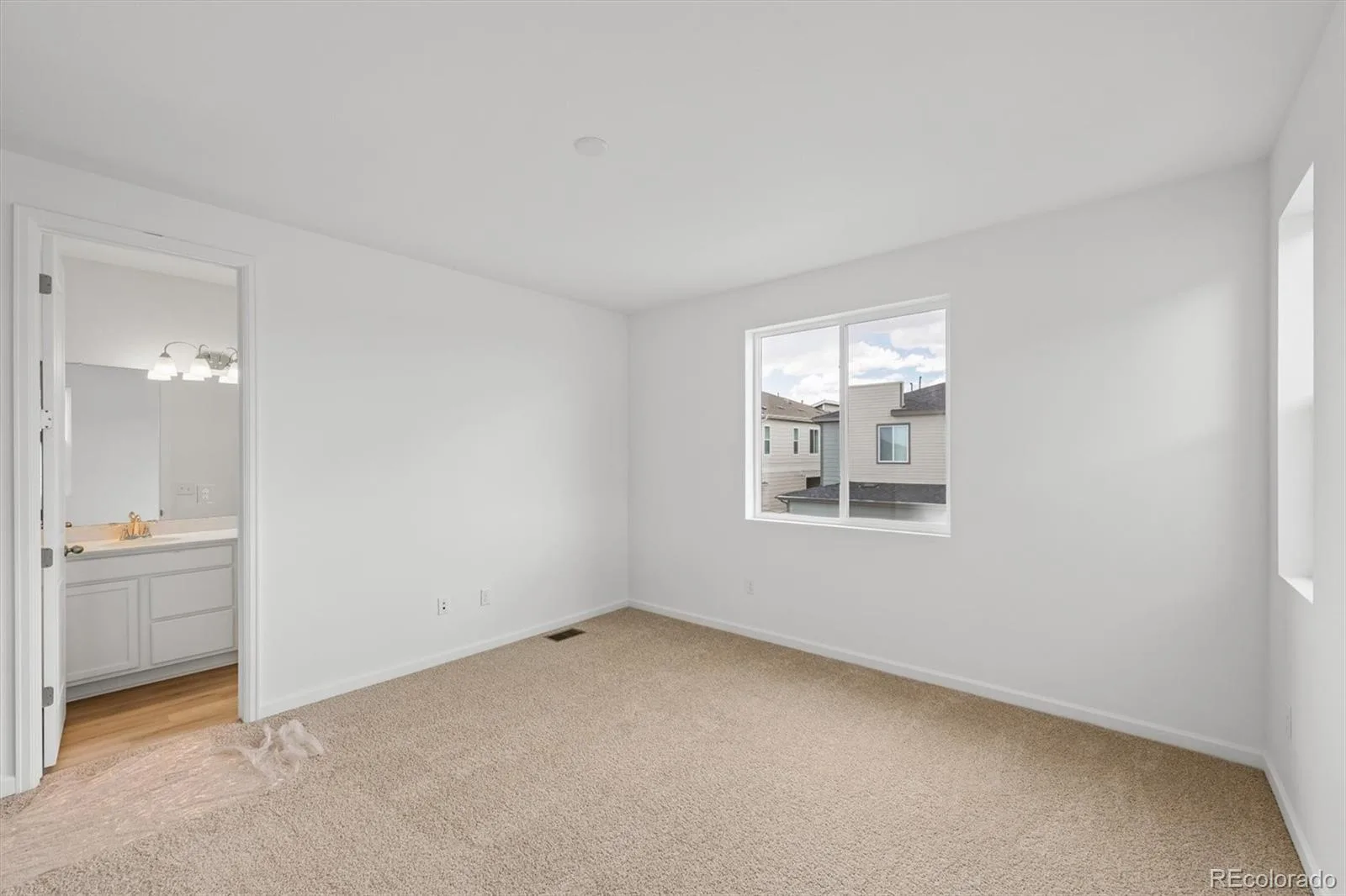 24171 E 30th Place Aurora CO 80019 | MLS #REC9847036 06092026162159 1600 18
