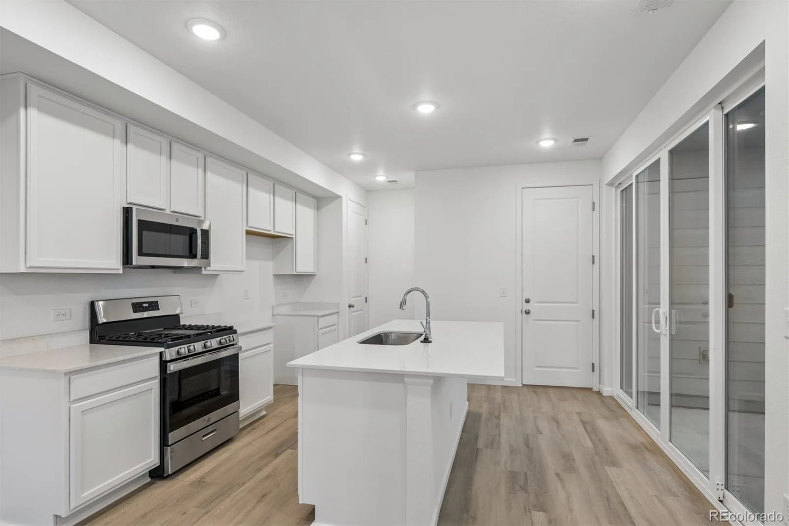 24171 E 30th Place Aurora CO 80019 | MLS #REC9847036 06092026162159 1600 7