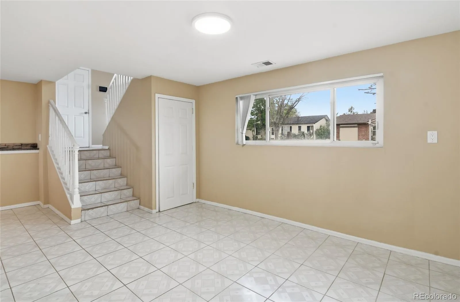 15969 E 18th Place Aurora CO 80011 MLS #REC9849585 04302026135807 1600 24