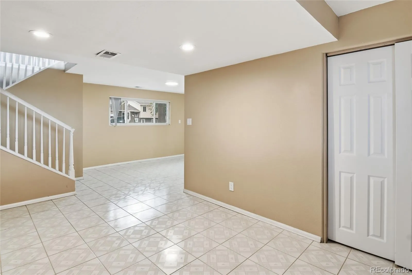 15969 E 18th Place Aurora CO 80011 MLS #REC9849585 04302026135807 1600 26