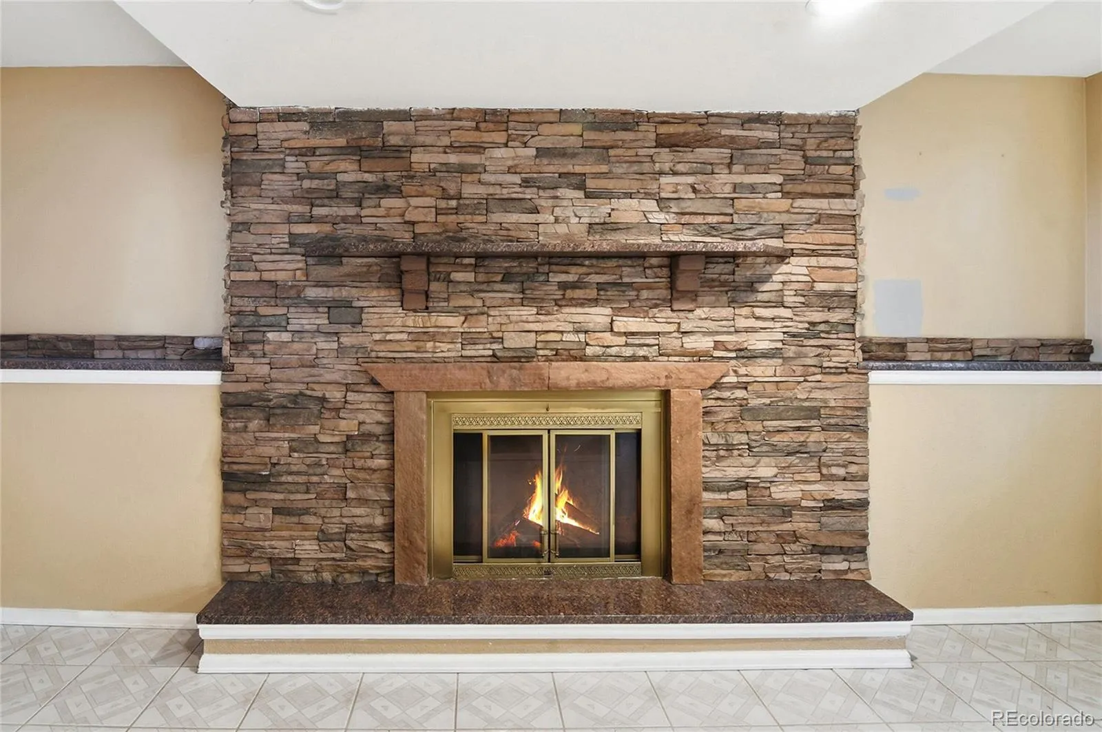 15969 E 18th Place Aurora CO 80011 MLS #REC9849585 04302026135807 1600 28