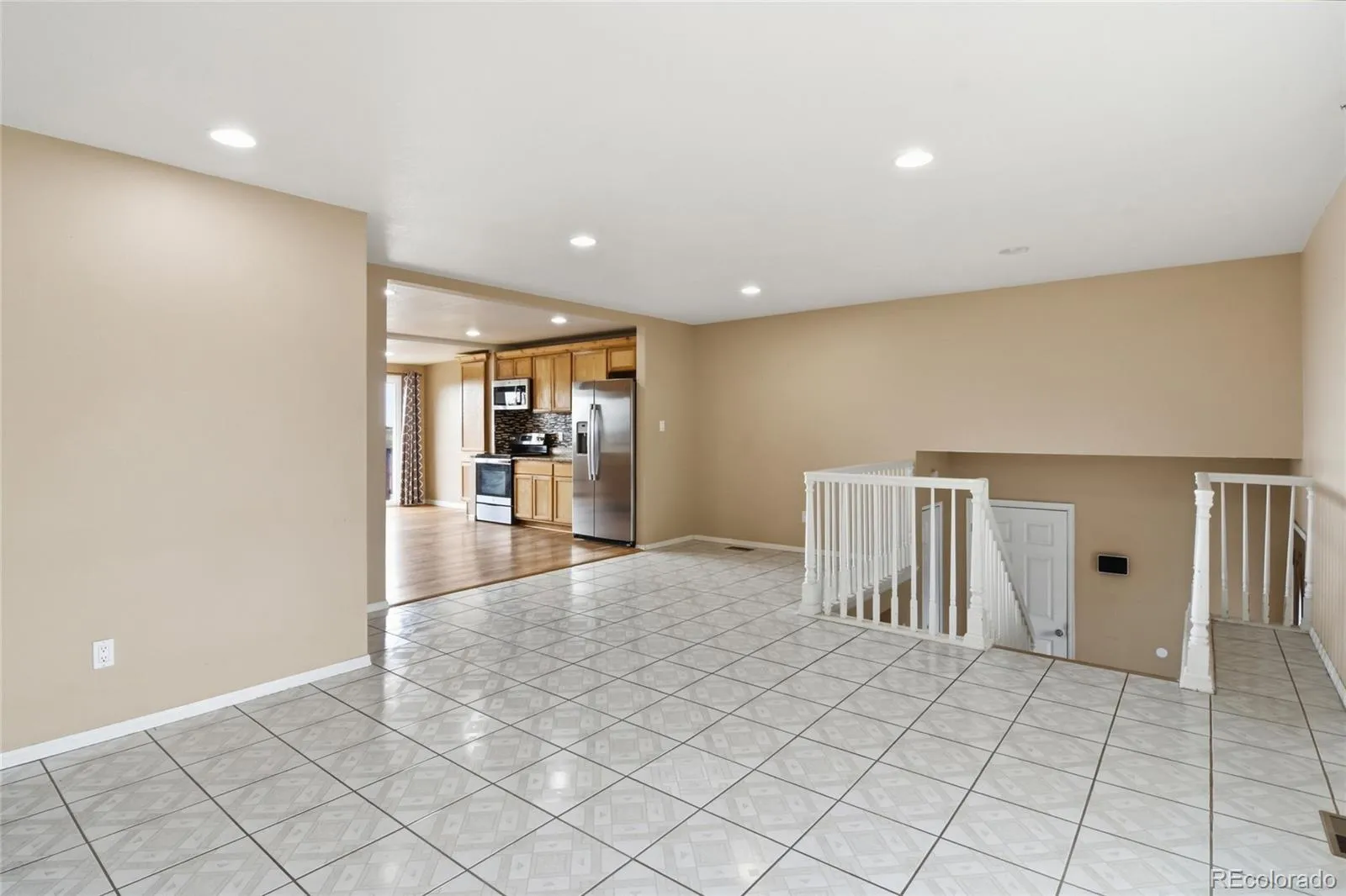 15969 E 18th Place Aurora CO 80011 MLS #REC9849585 04302026135807 1600 4