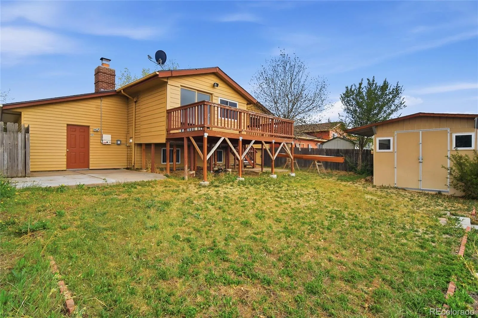 15969 E 18th Place Aurora CO 80011 MLS #REC9849585 04302026135807 1600 40