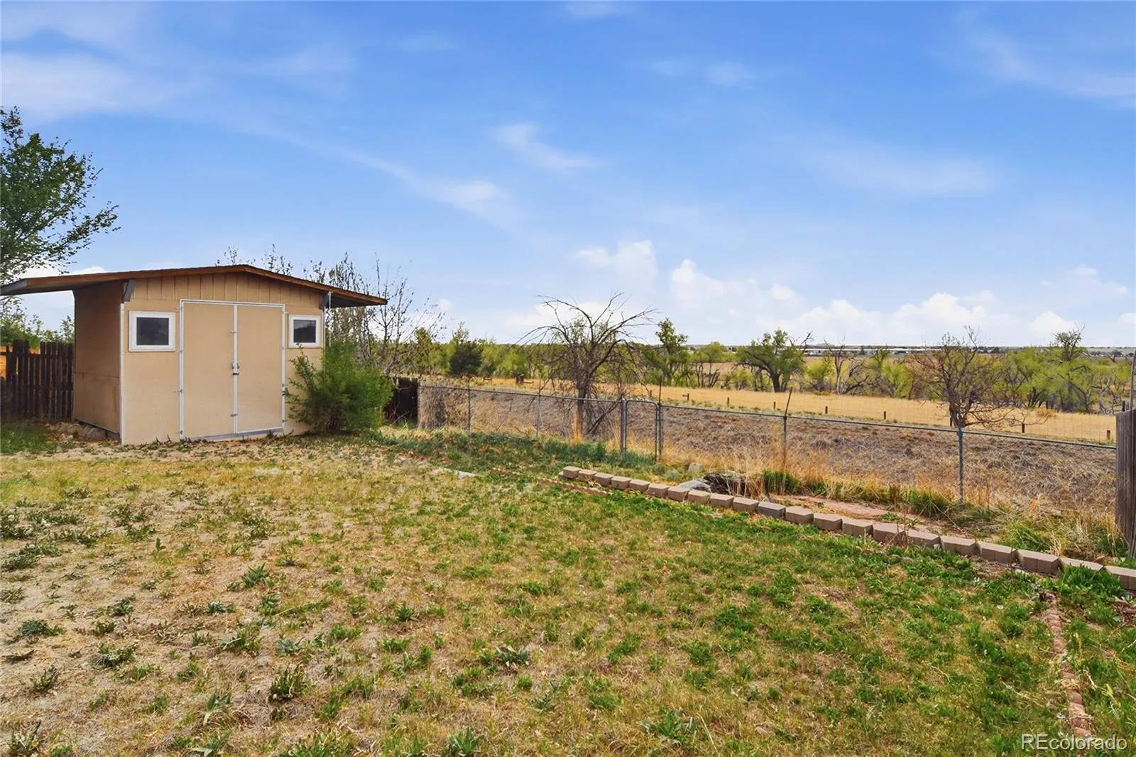 15969 E 18th Place Aurora CO 80011 MLS #REC9849585 04302026135807 1600 42