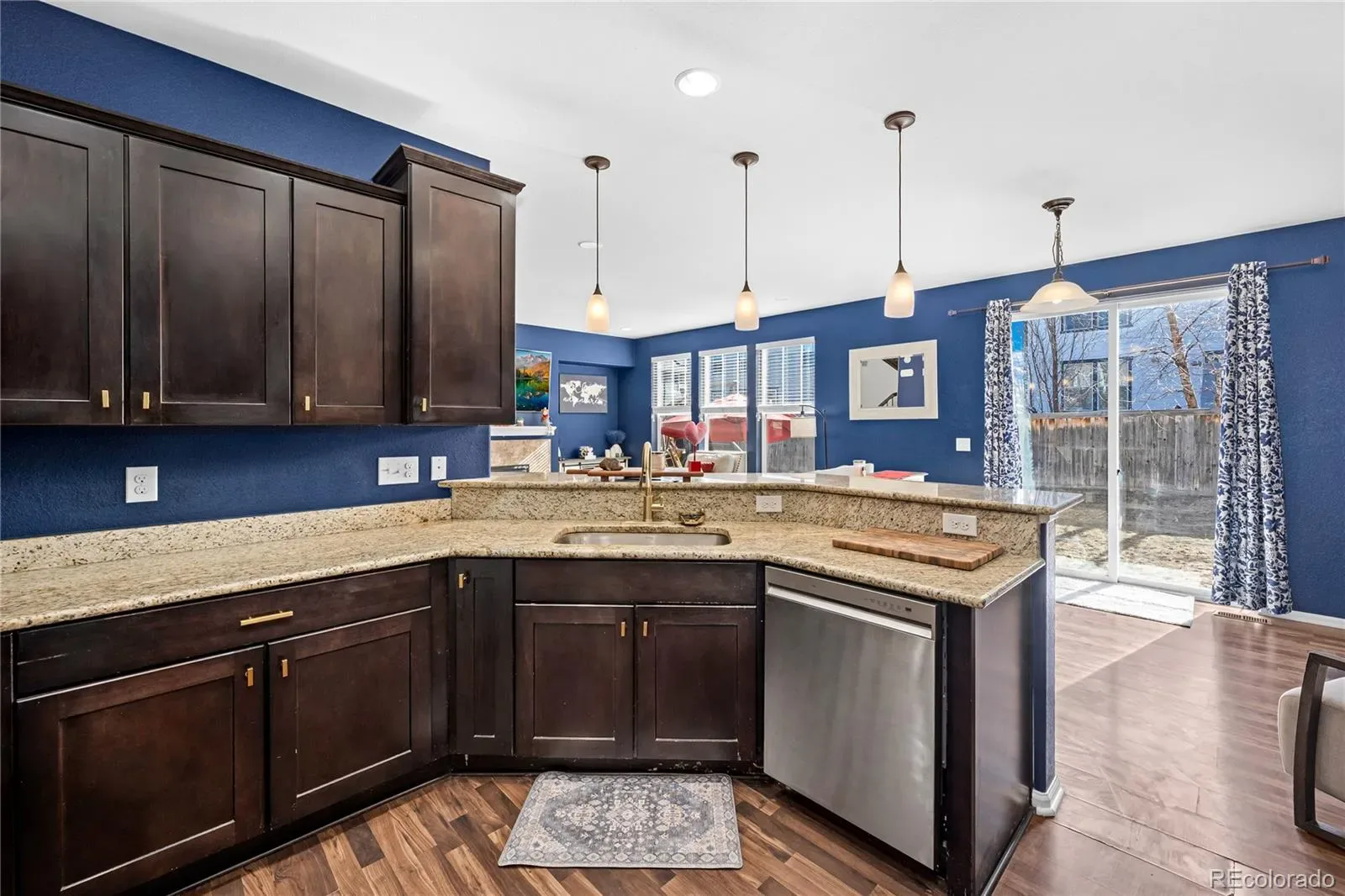 03282026002525 1600 12