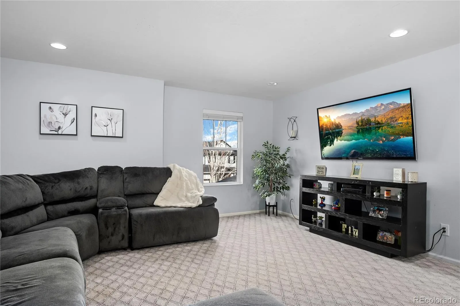 03282026002525 1600 18