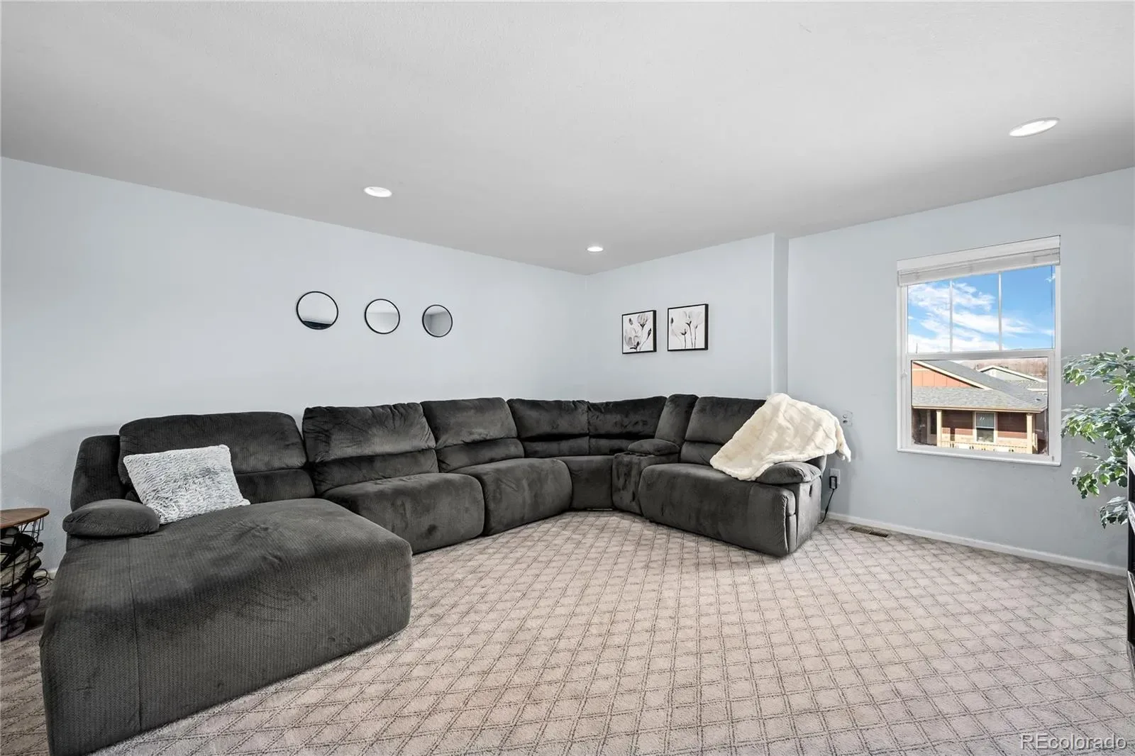 03282026002525 1600 19