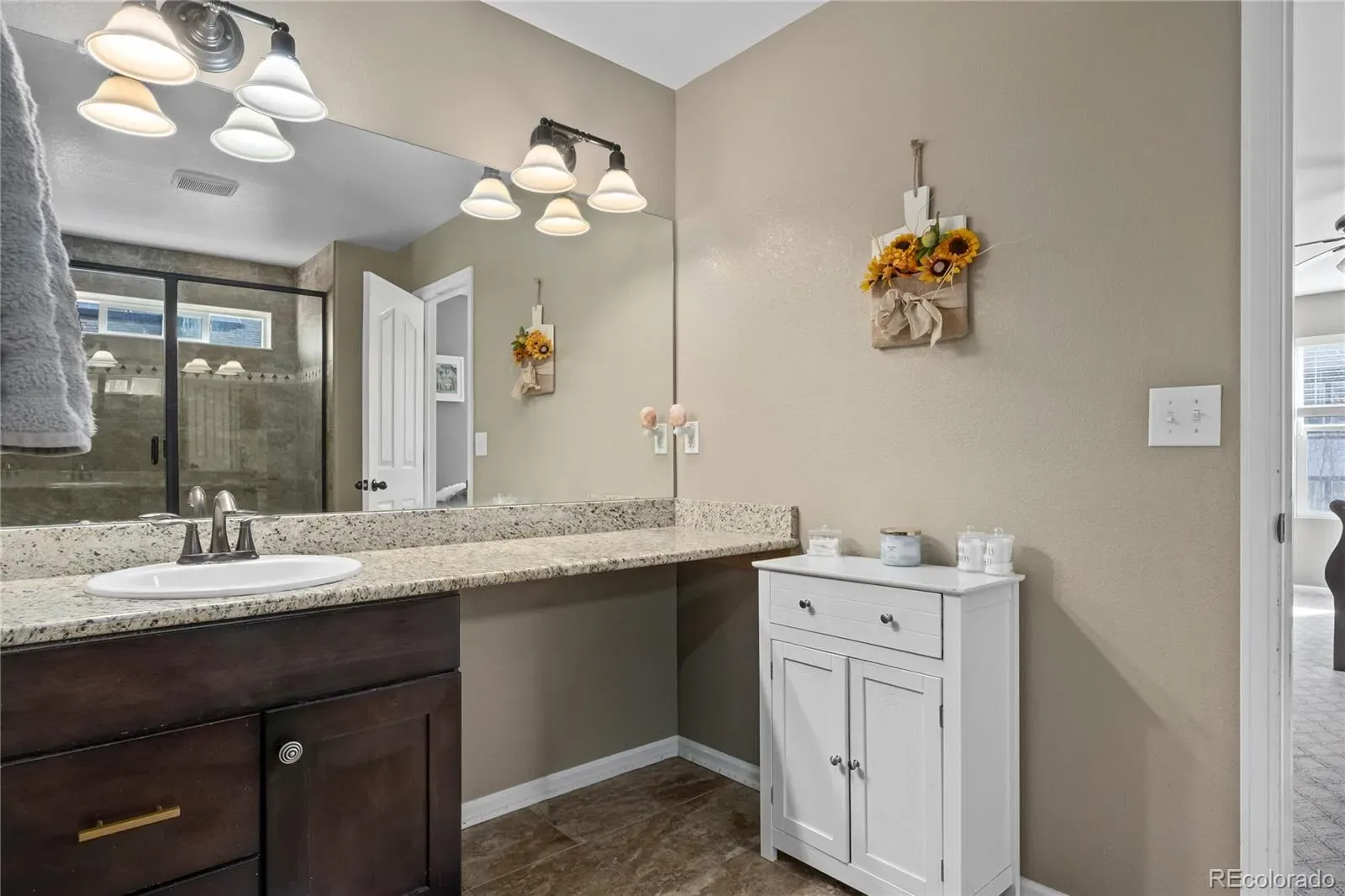 03282026002525 1600 28