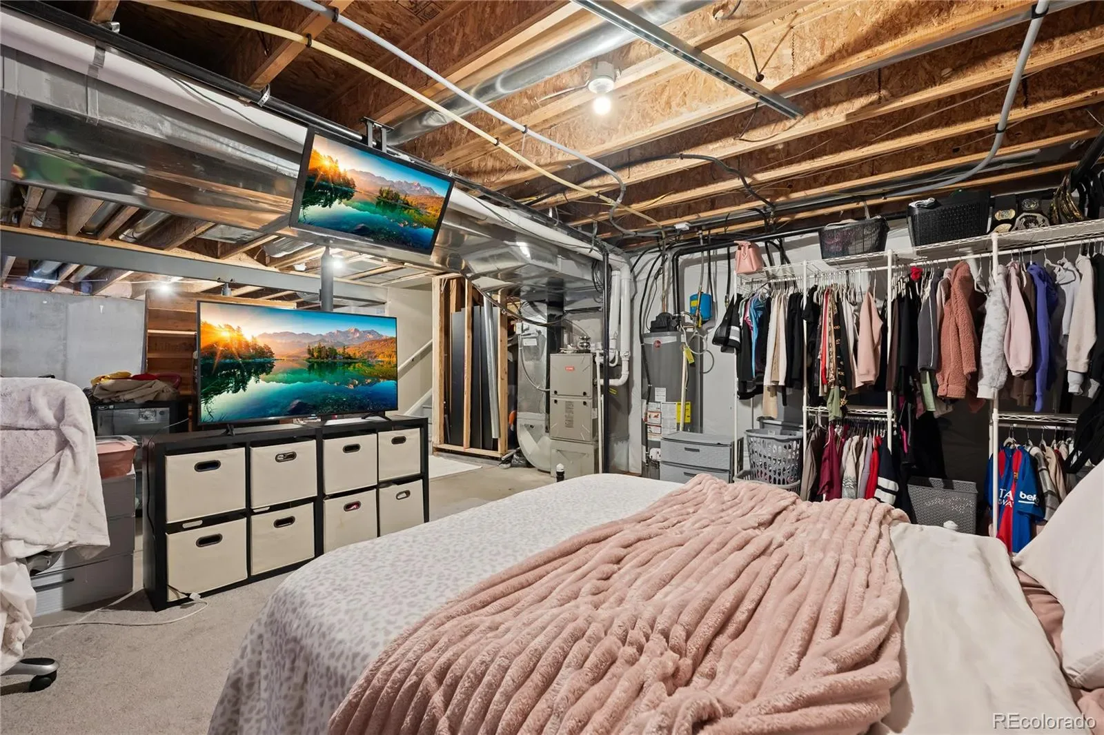 03282026002525 1600 36