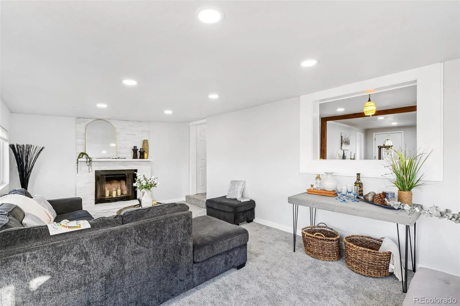 12152025214944 1600 16