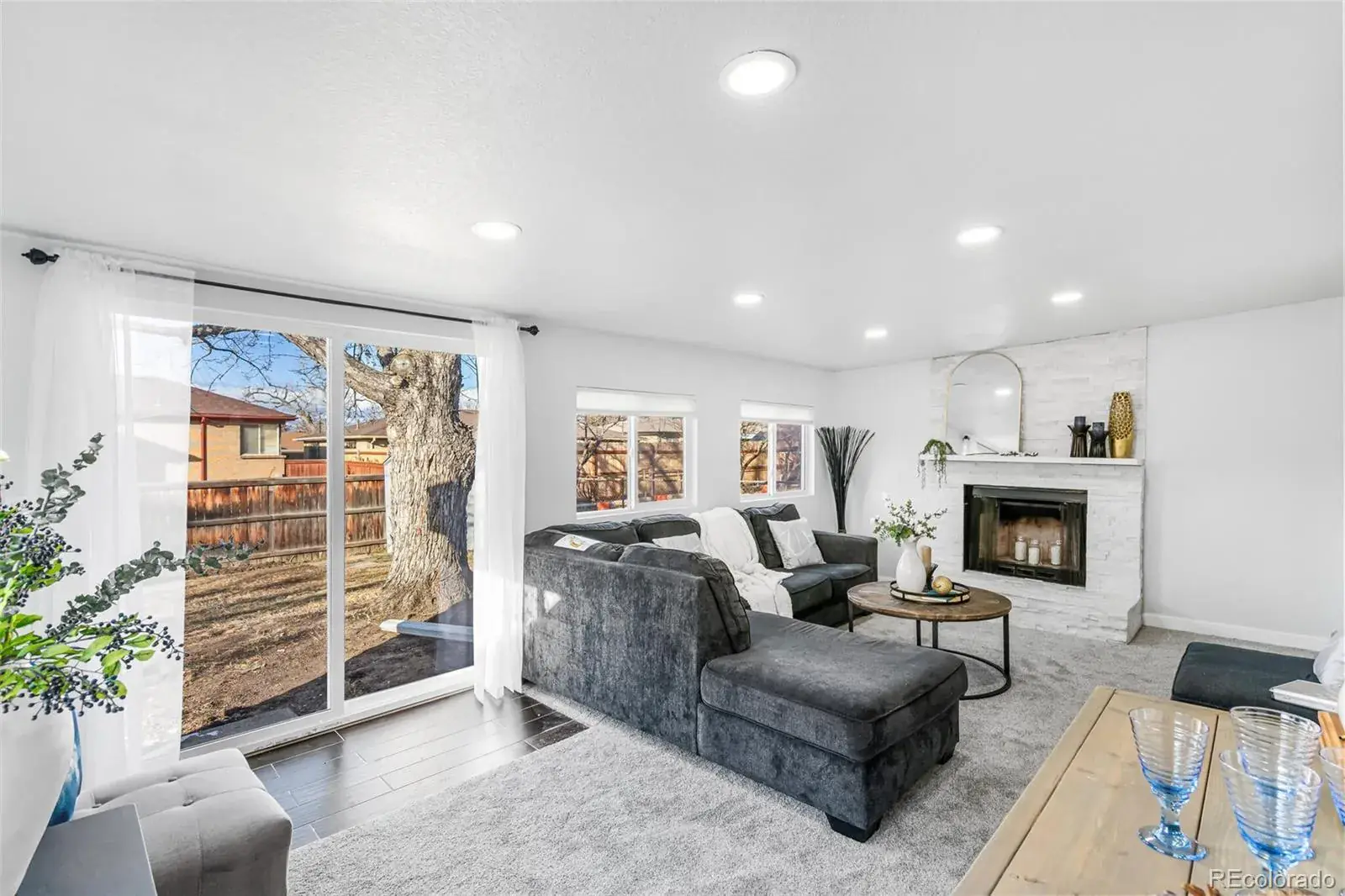 12152025214944 1600 17