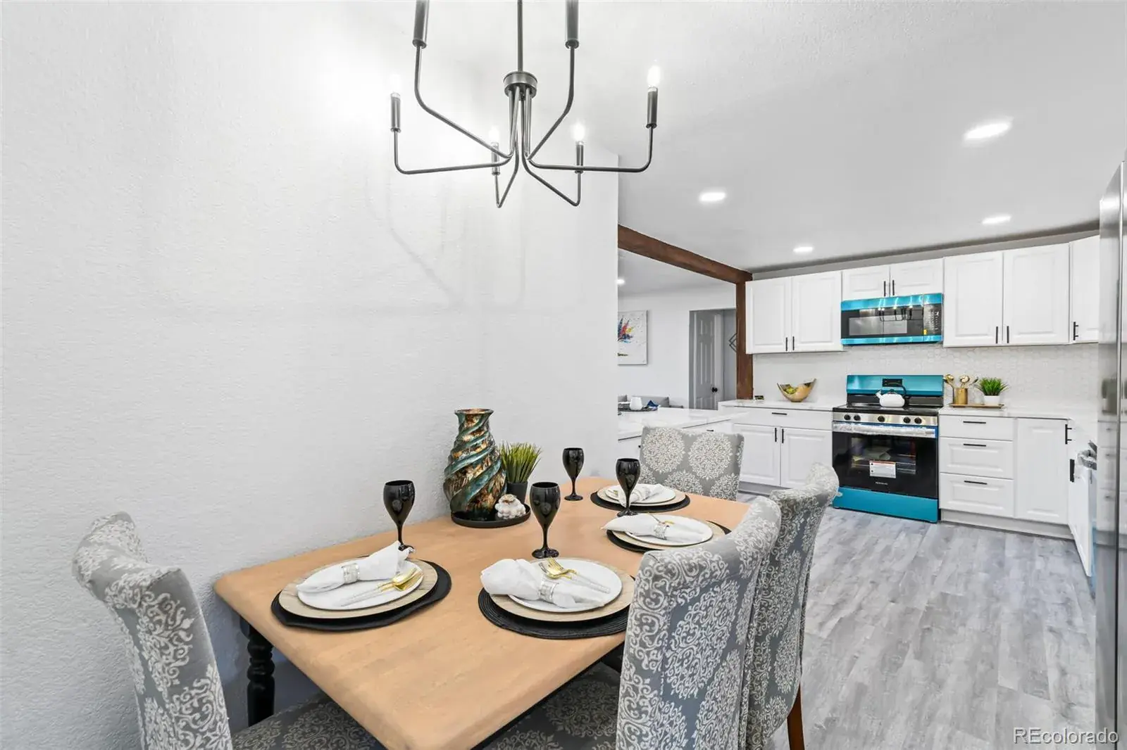 12152025214944 1600 19