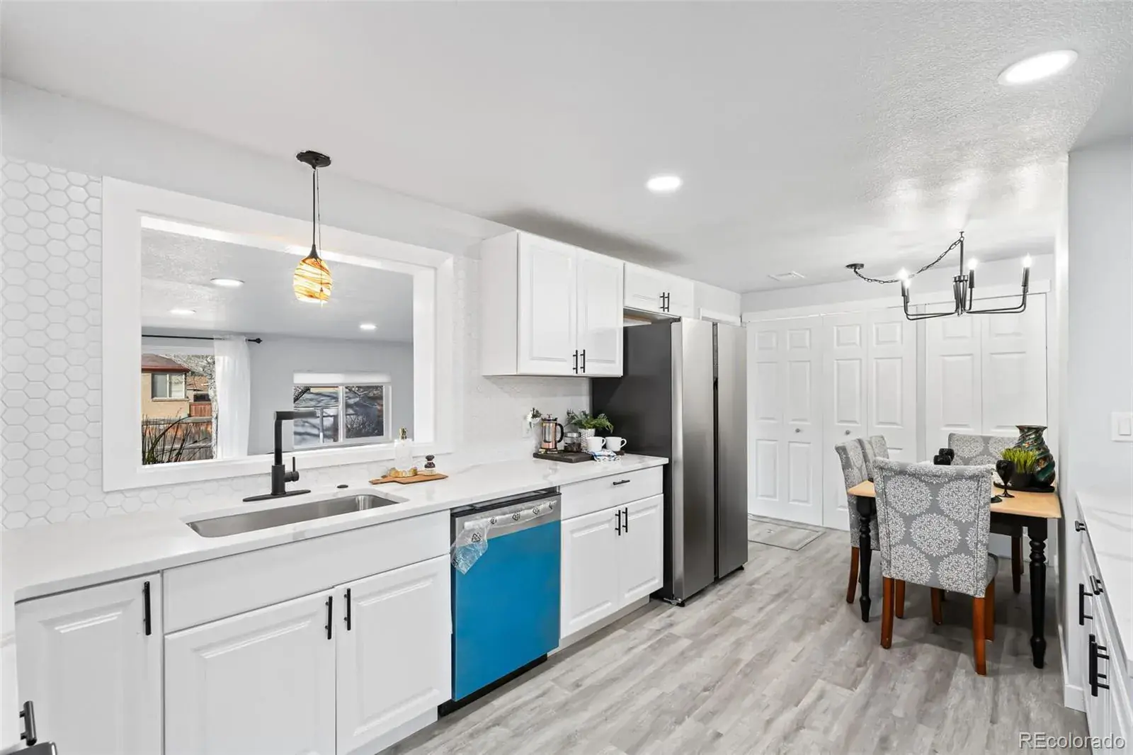 12152025214944 1600 21