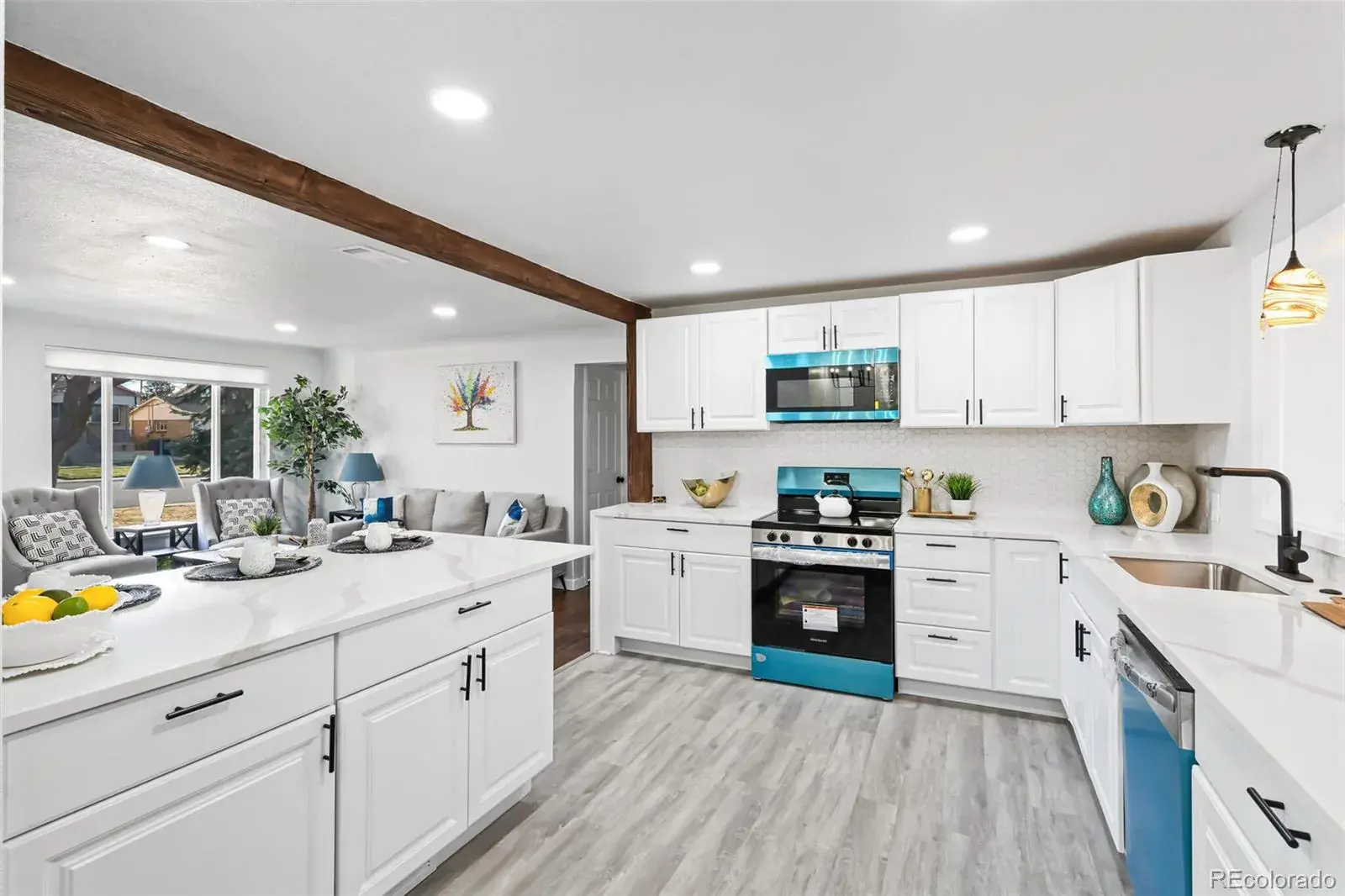 12152025214944 1600 22