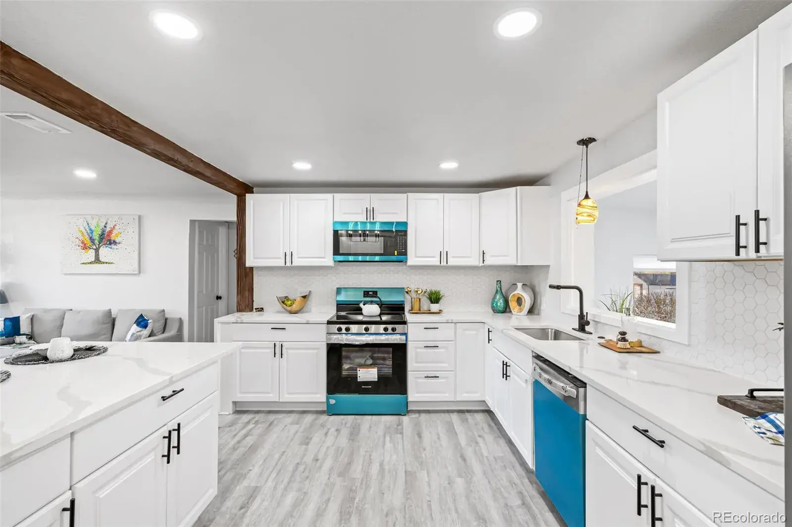 12152025214944 1600 23