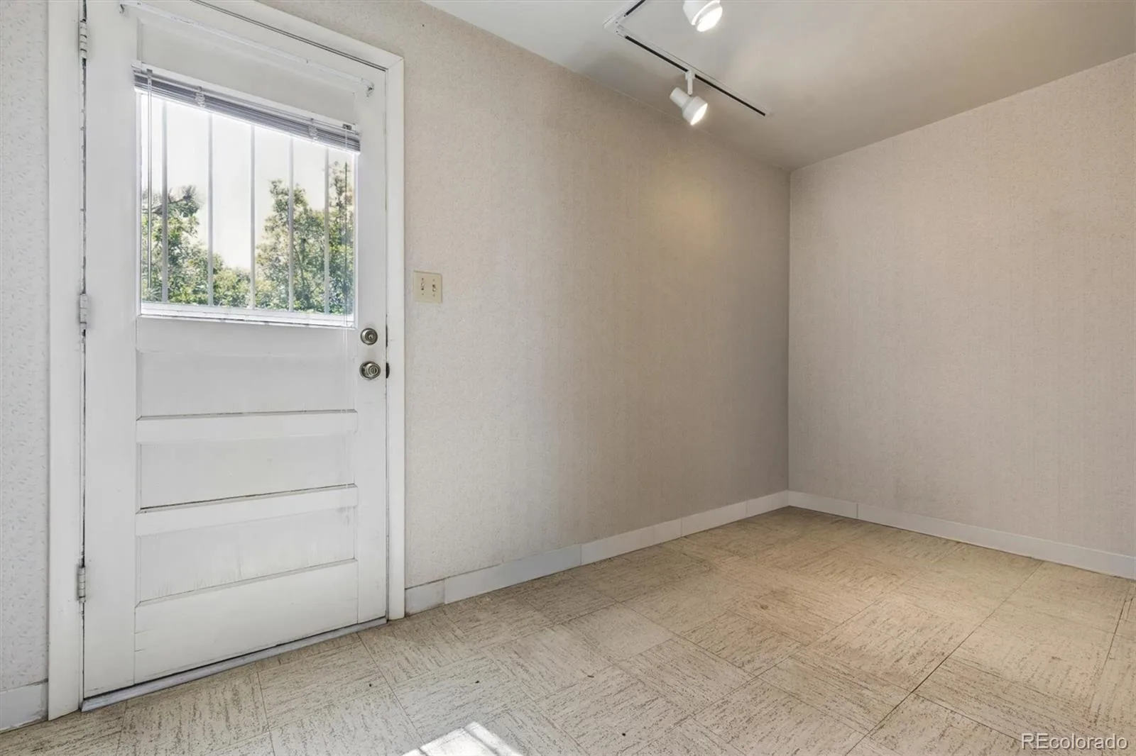 5781 N Lariat Drive Castle Rock CO 80108 MLS #REC9853259 06302026160633 1600 23