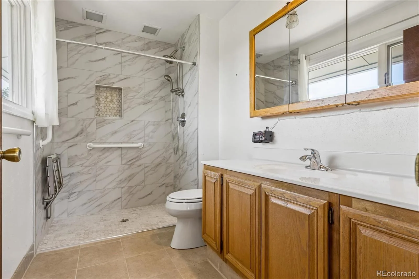 5781 N Lariat Drive Castle Rock CO 80108 MLS #REC9853259 06302026160633 1600 39