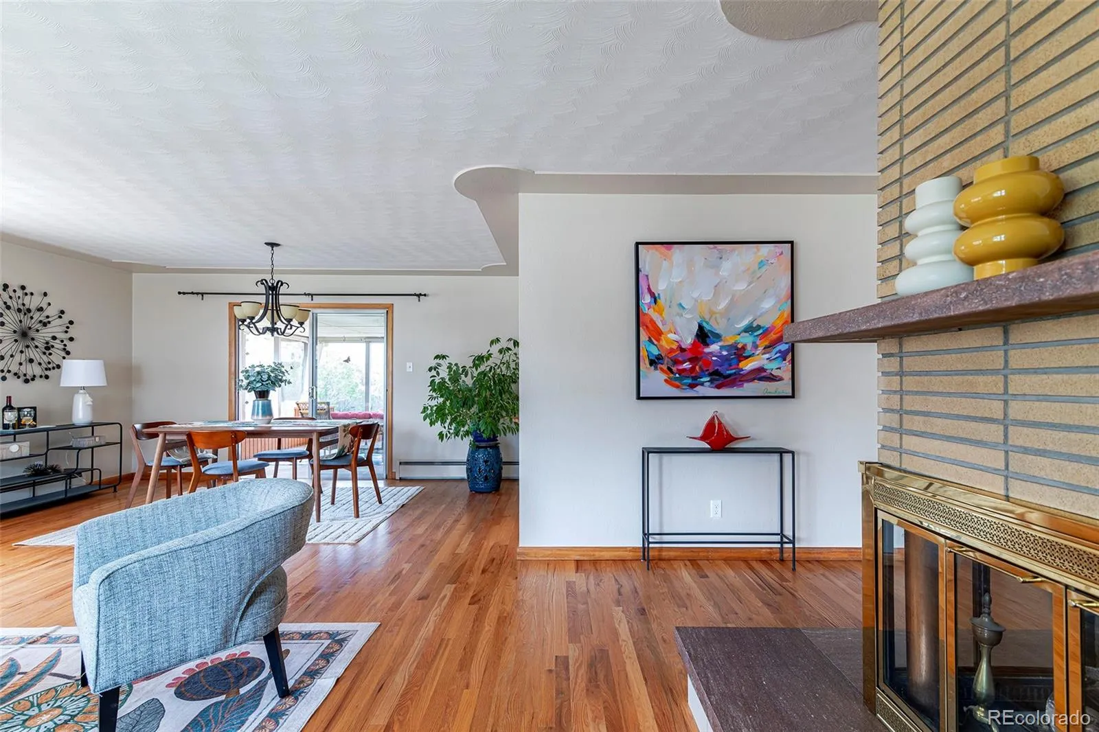 04122026182141 1600 11