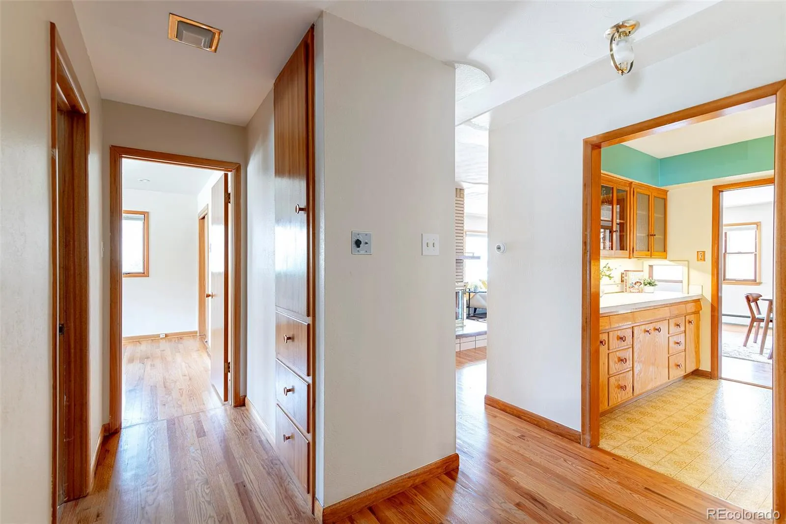 04122026182141 1600 14